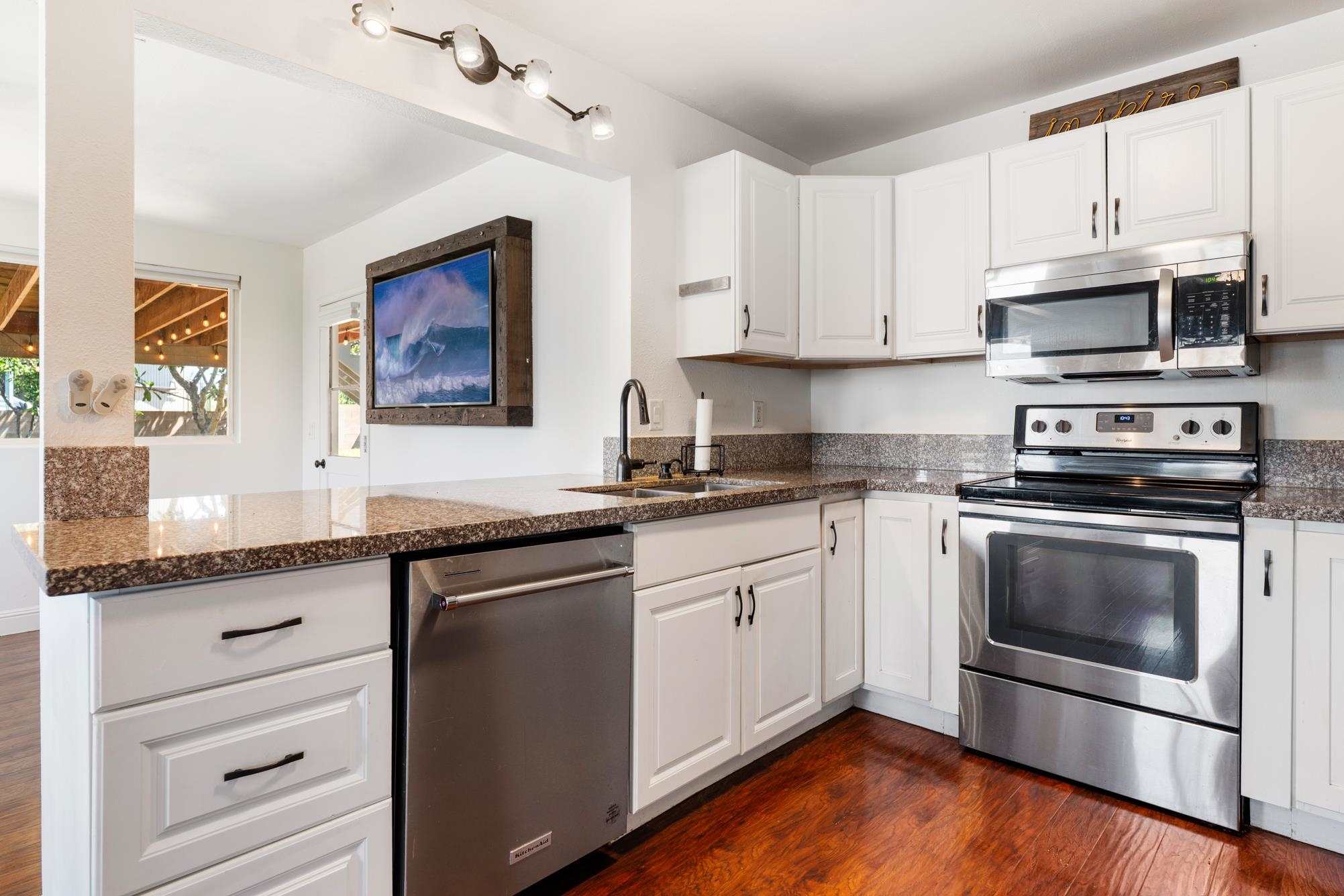 674  Loina Pl Skill Village, Spreckelsville/Paia/Kuau home - photo 12 of 42