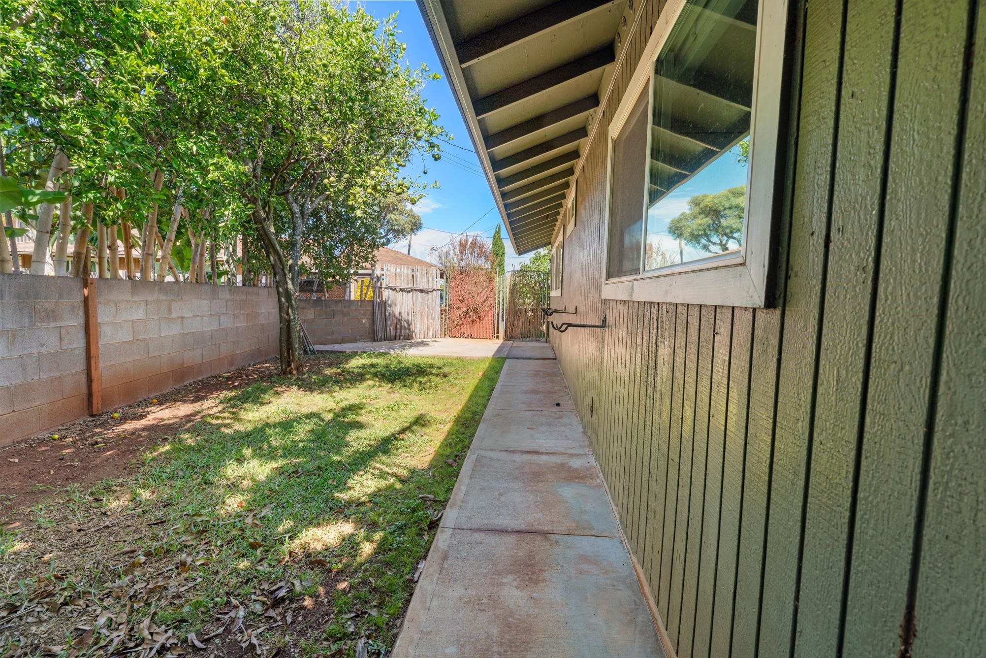 674  Loina Pl Skill Village, Spreckelsville/Paia/Kuau home - photo 38 of 42