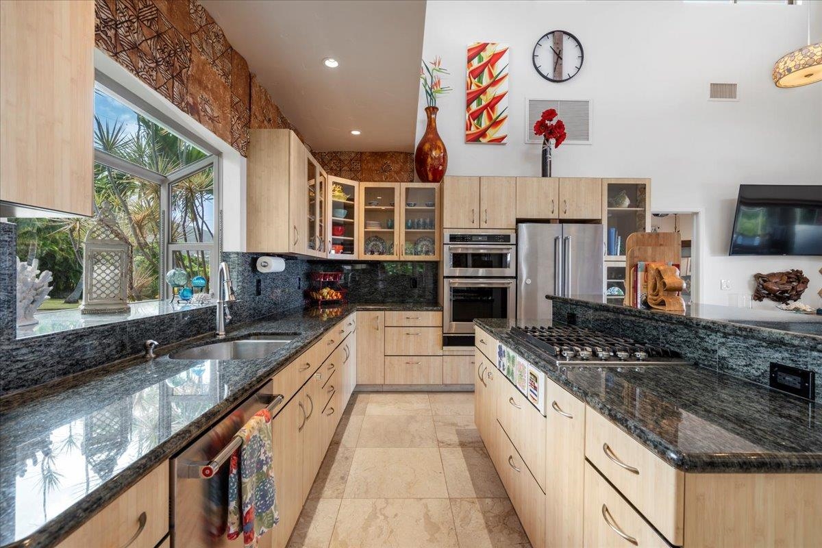 676  Kai Hele Ku St Launiupoko, Lahaina home - photo 14 of 45