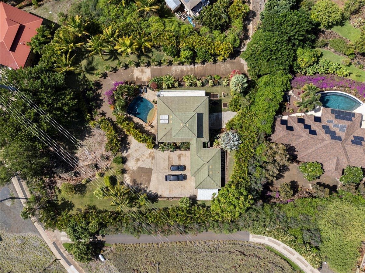 676  Kai Hele Ku St Launiupoko, Lahaina home - photo 5 of 45