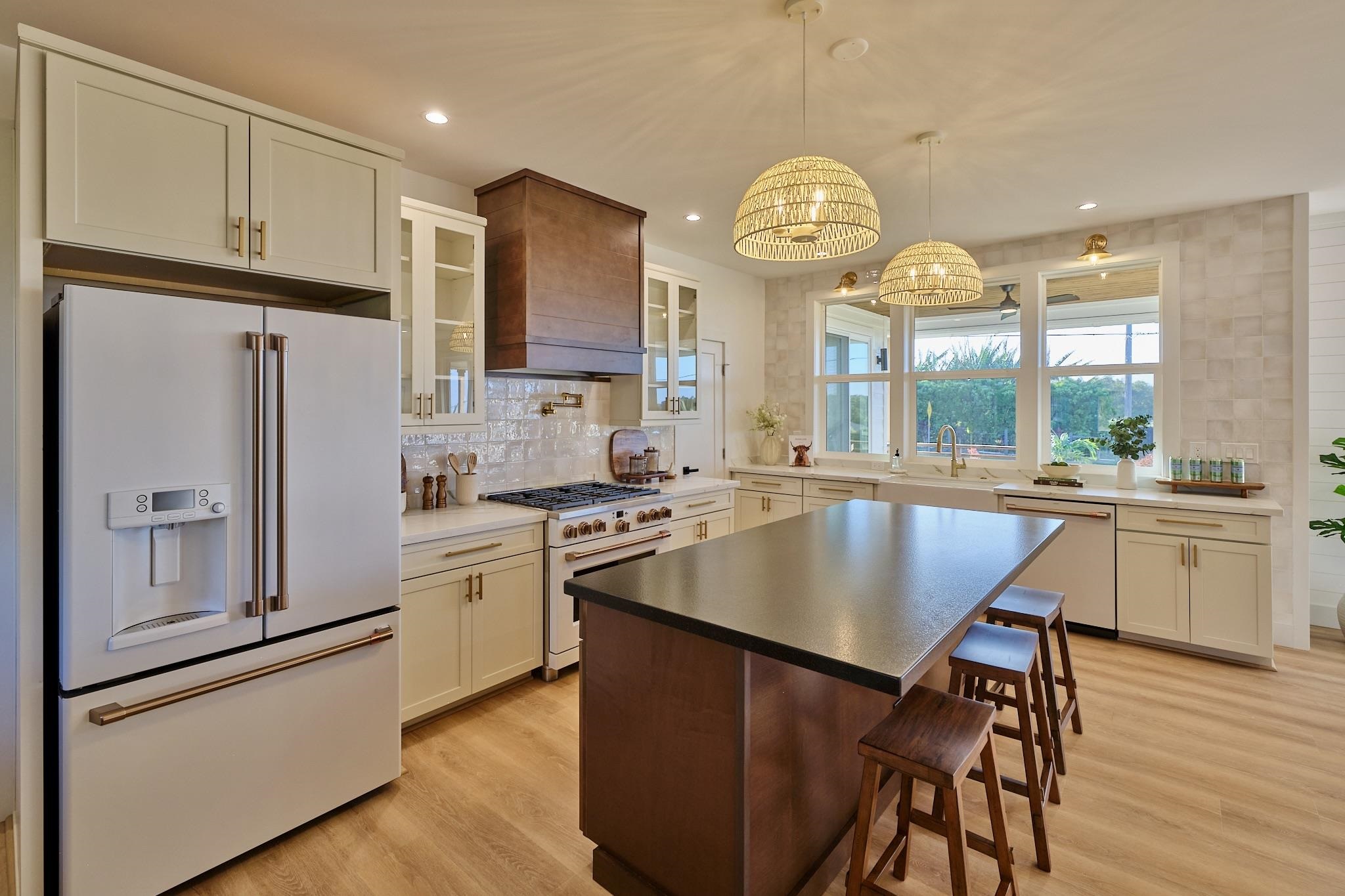 676  Kauaheahe Pl , Haiku home - photo 12 of 40