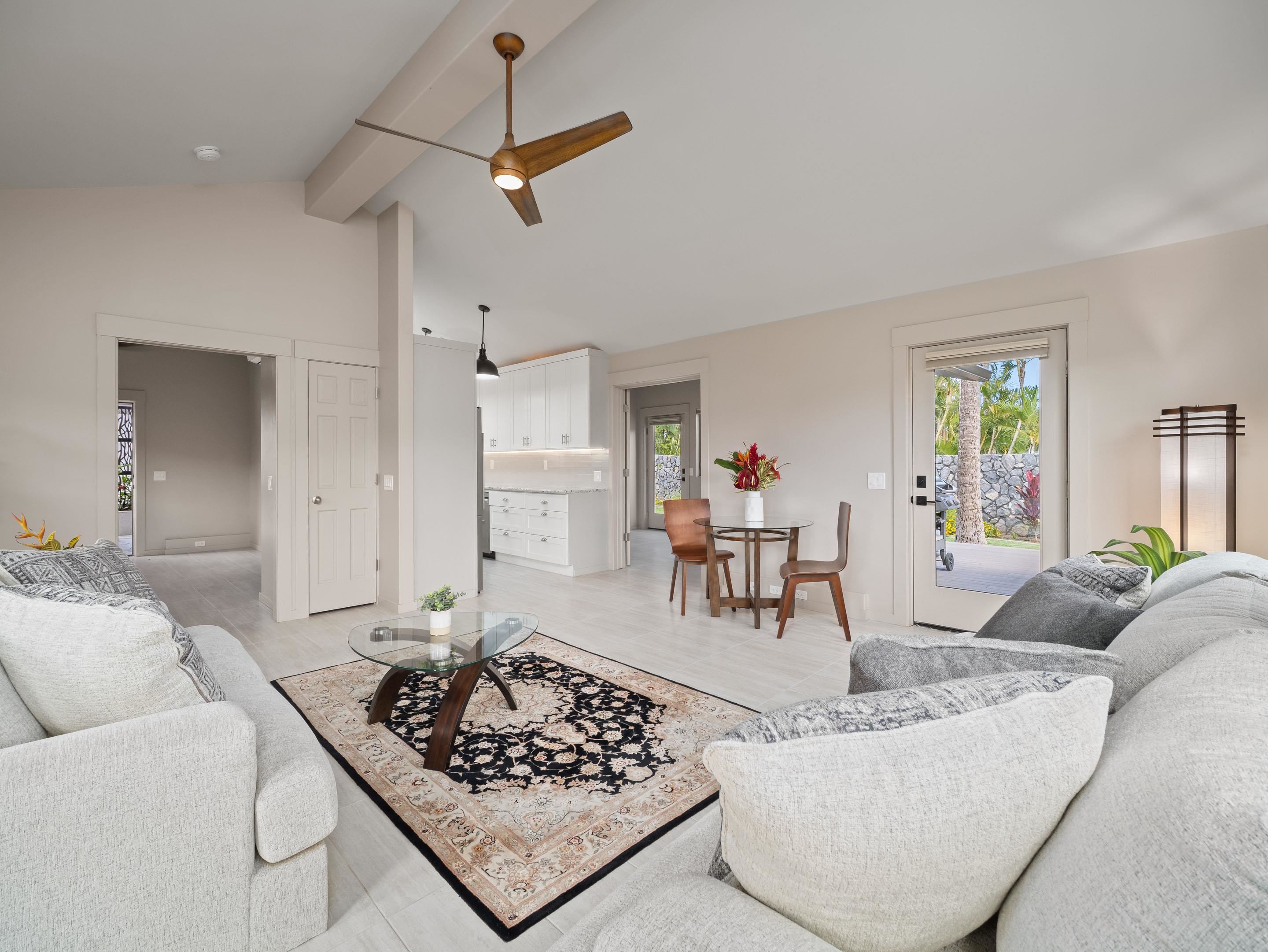 676  Mililani Pl Maui Meadows, Maui Meadows home - photo 7 of 34