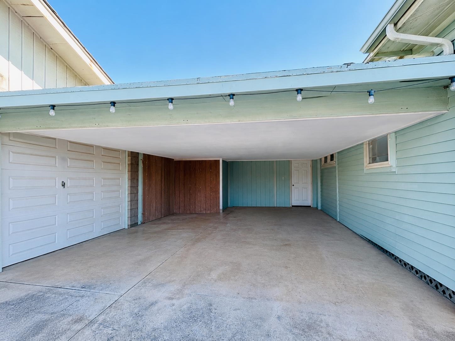 677  Linekona Pl , Wailuku home - photo 4 of 27