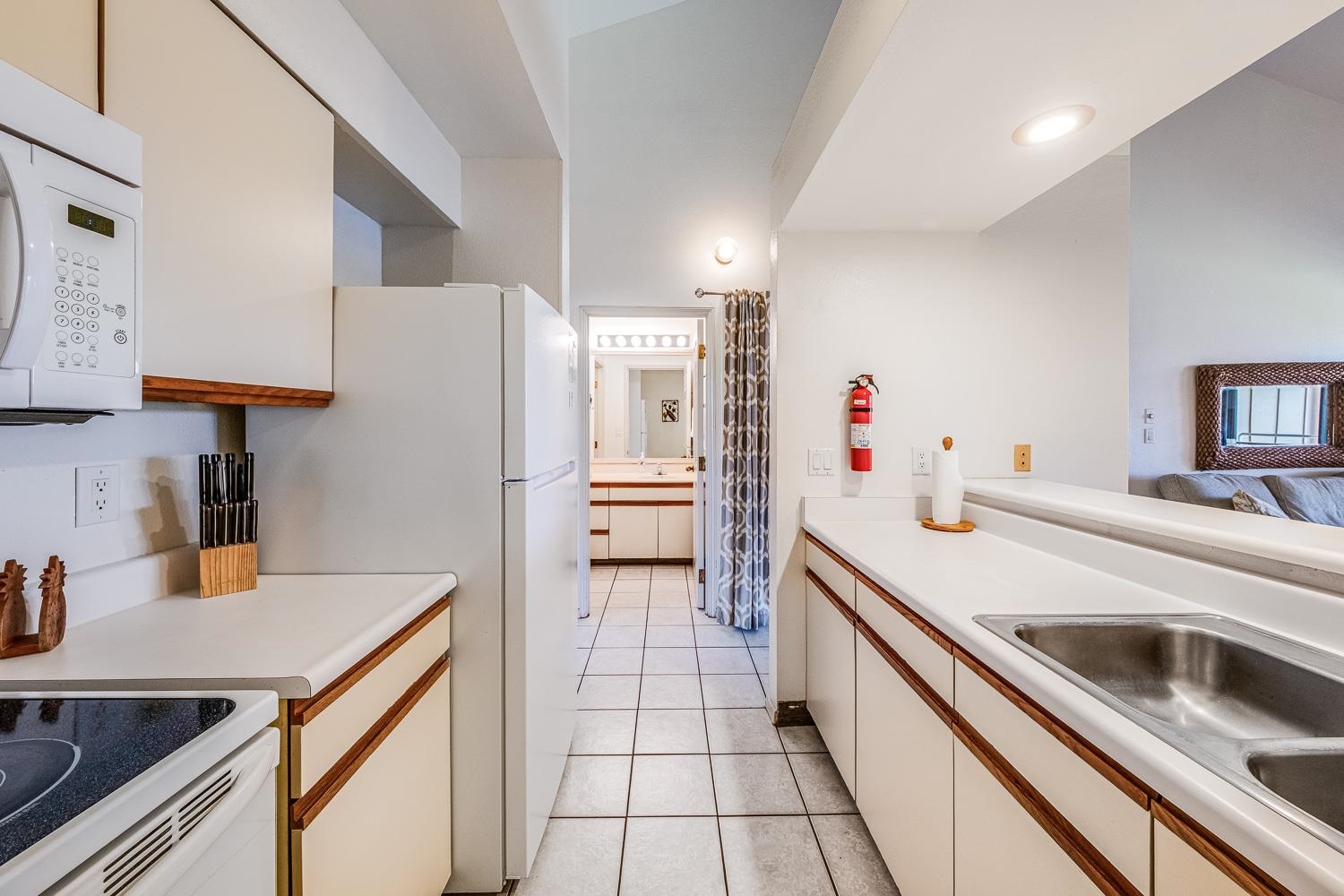 Kihei Bay Vista condo # D208, Kihei, Hawaii - photo 12 of 38