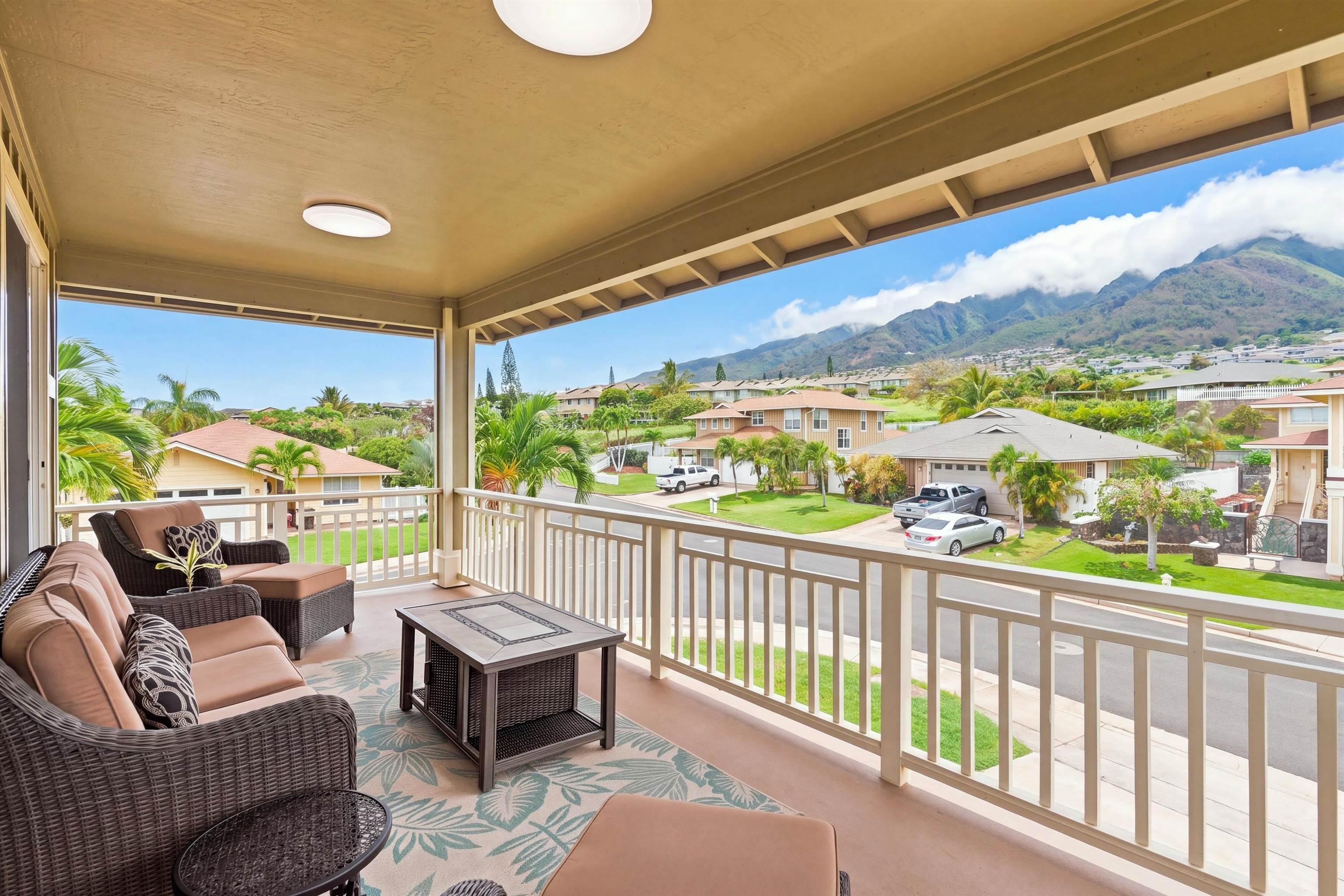 679  Komo Ohia St Kehalani, Wailuku home - photo 3 of 40