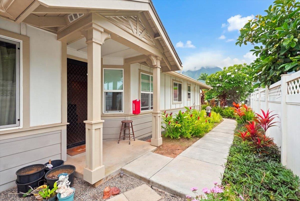 Kehalani Gardens condo # 901, Wailuku, Hawaii - photo 3 of 17