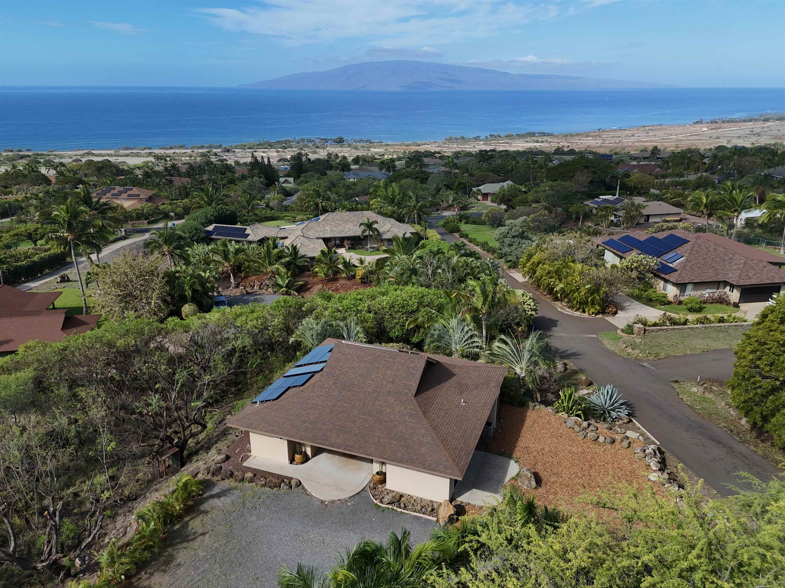 68  Awaiku St Launiupoko, Lahaina home - photo 31 of 33