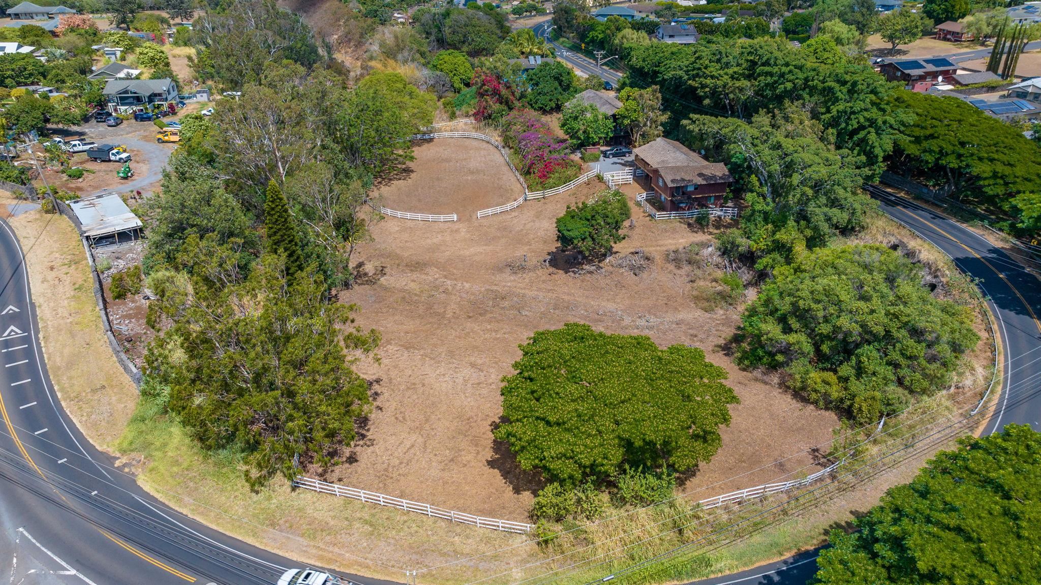680  Makani Rd , Makawao/Olinda/Haliimaile home - photo 8 of 8