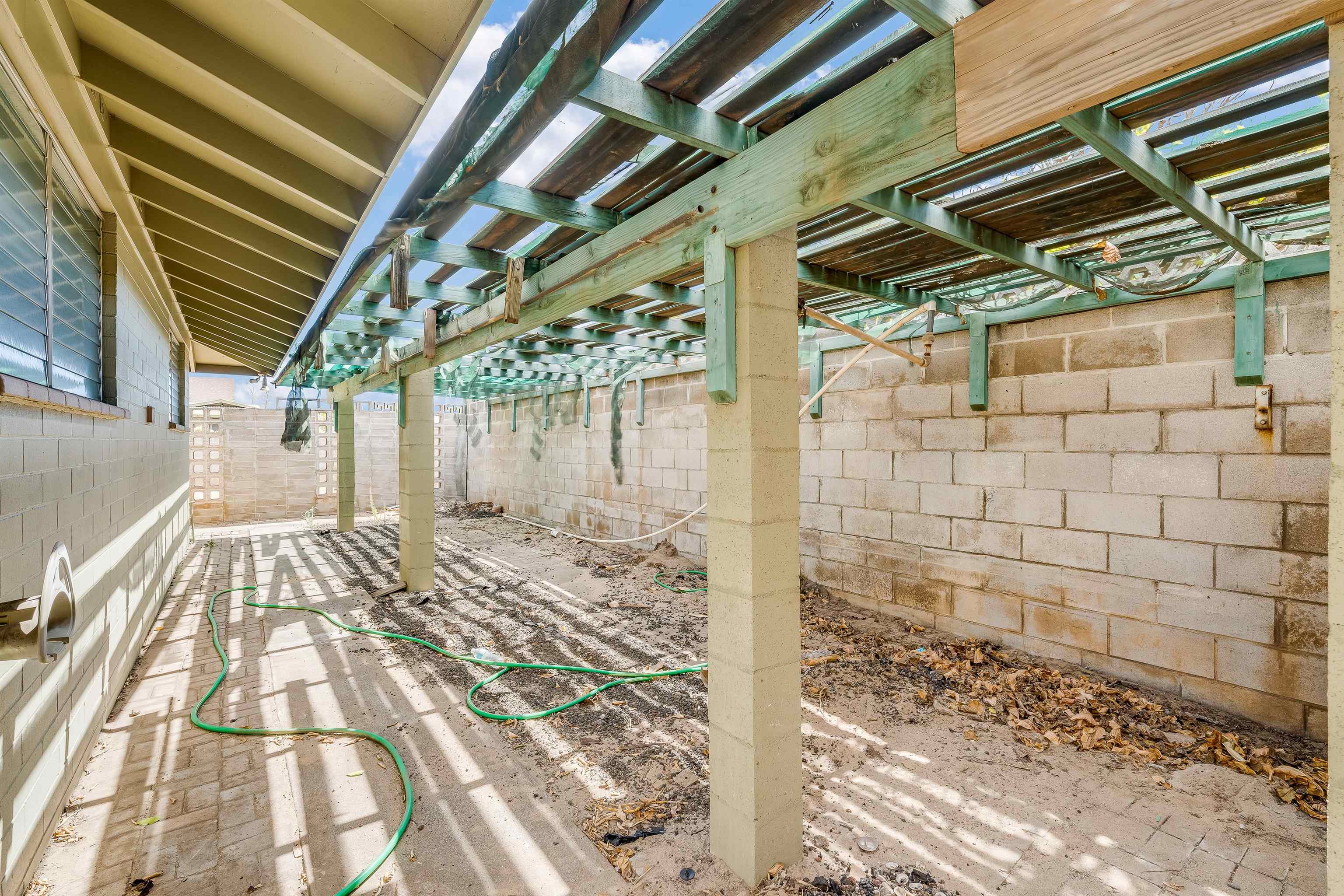 681  Molokai Akau St , Kahului home - photo 22 of 30