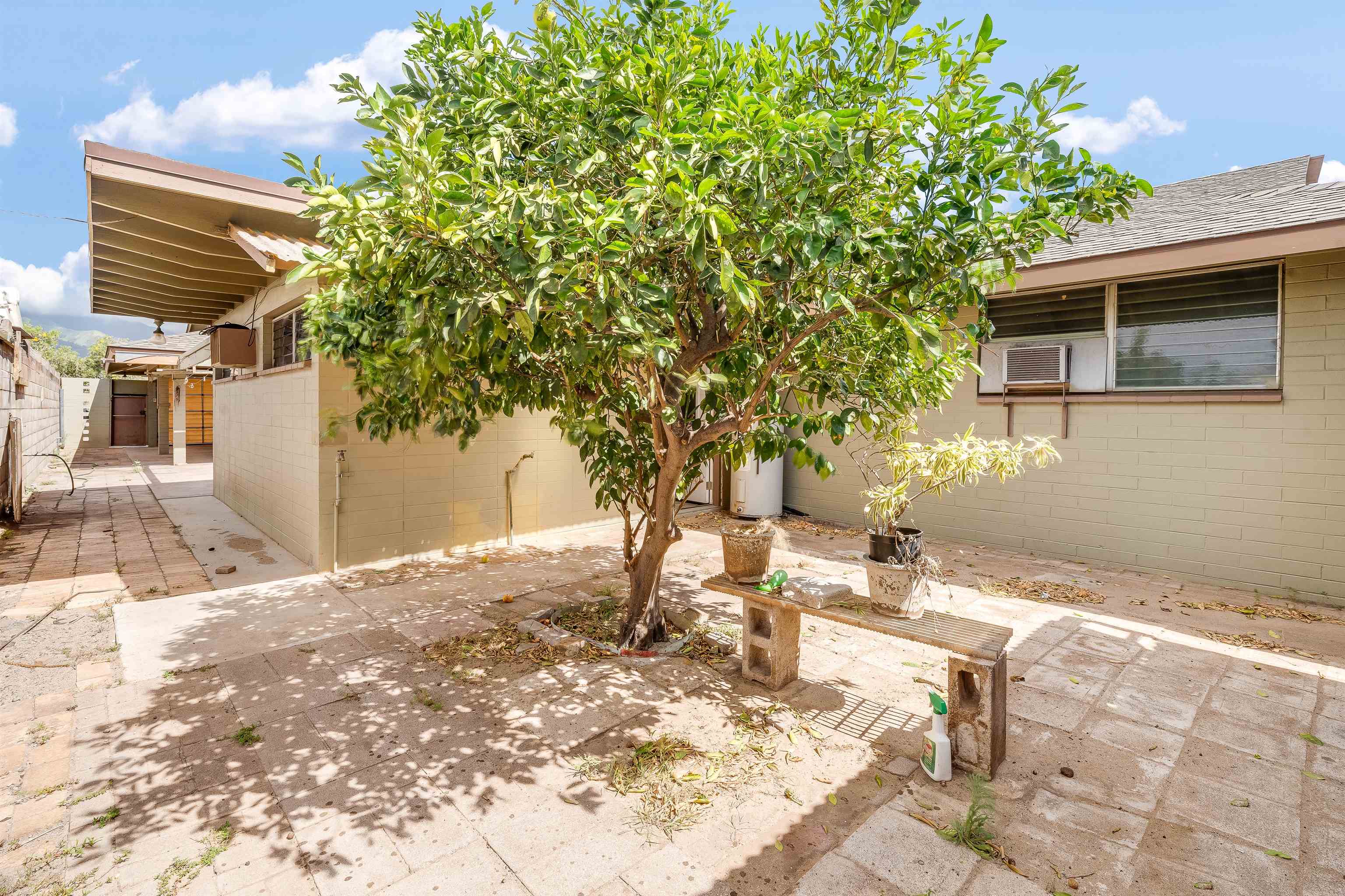 681  Molokai Akau St , Kahului home - photo 23 of 30
