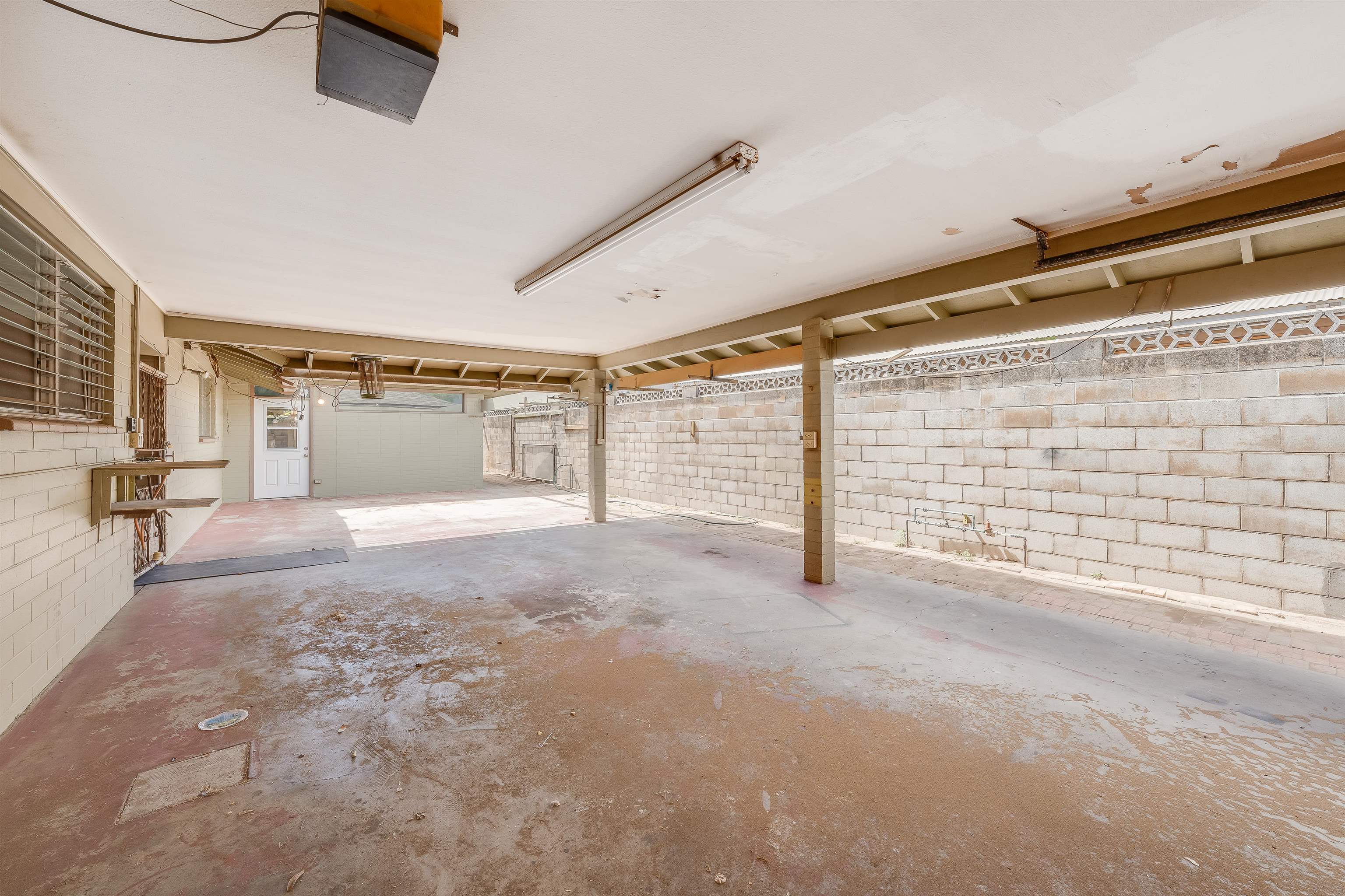 681  Molokai Akau St , Kahului home - photo 25 of 30