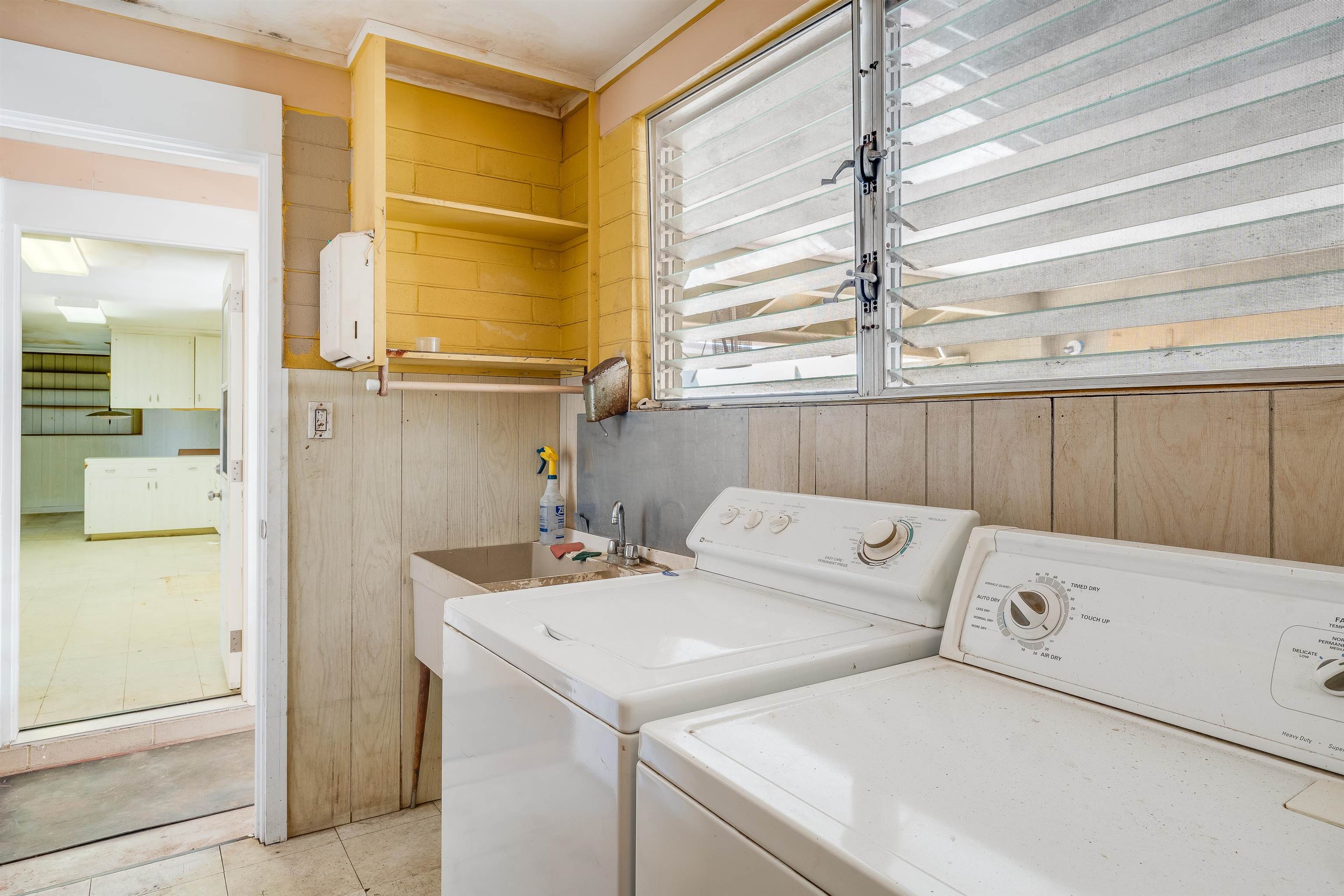 681  Molokai Akau St , Kahului home - photo 28 of 30