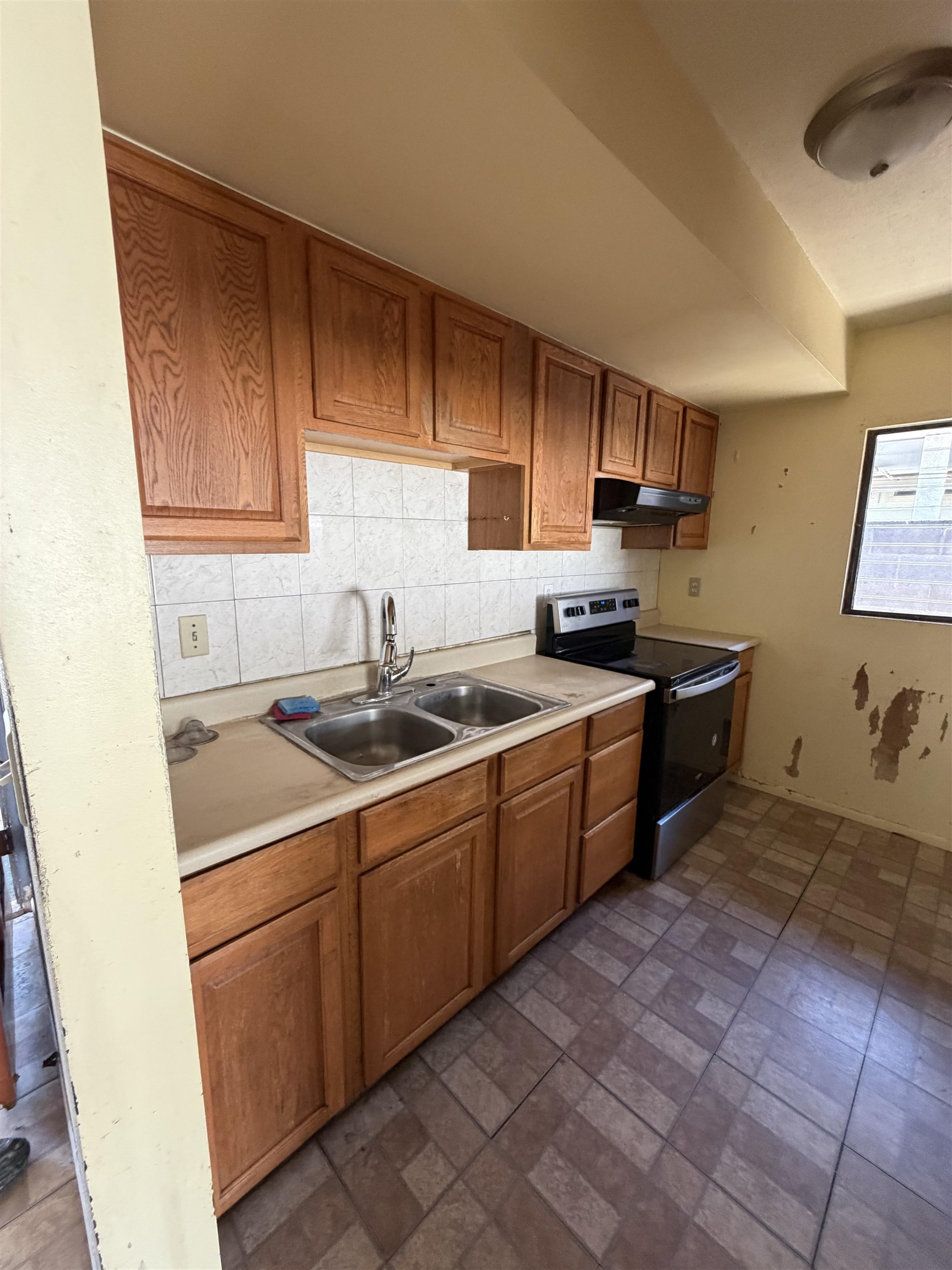 684  Kaulu Pl , Kahului home - photo 5 of 18