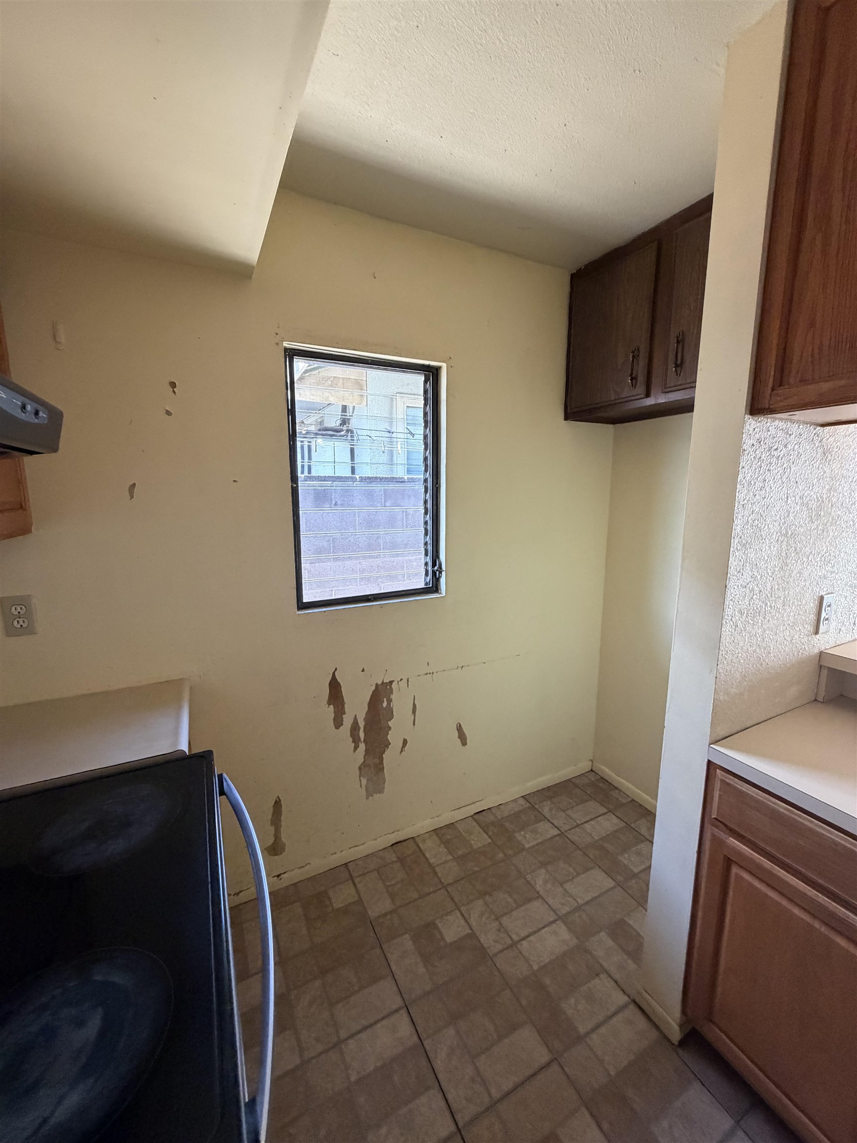 684  Kaulu Pl , Kahului home - photo 6 of 18