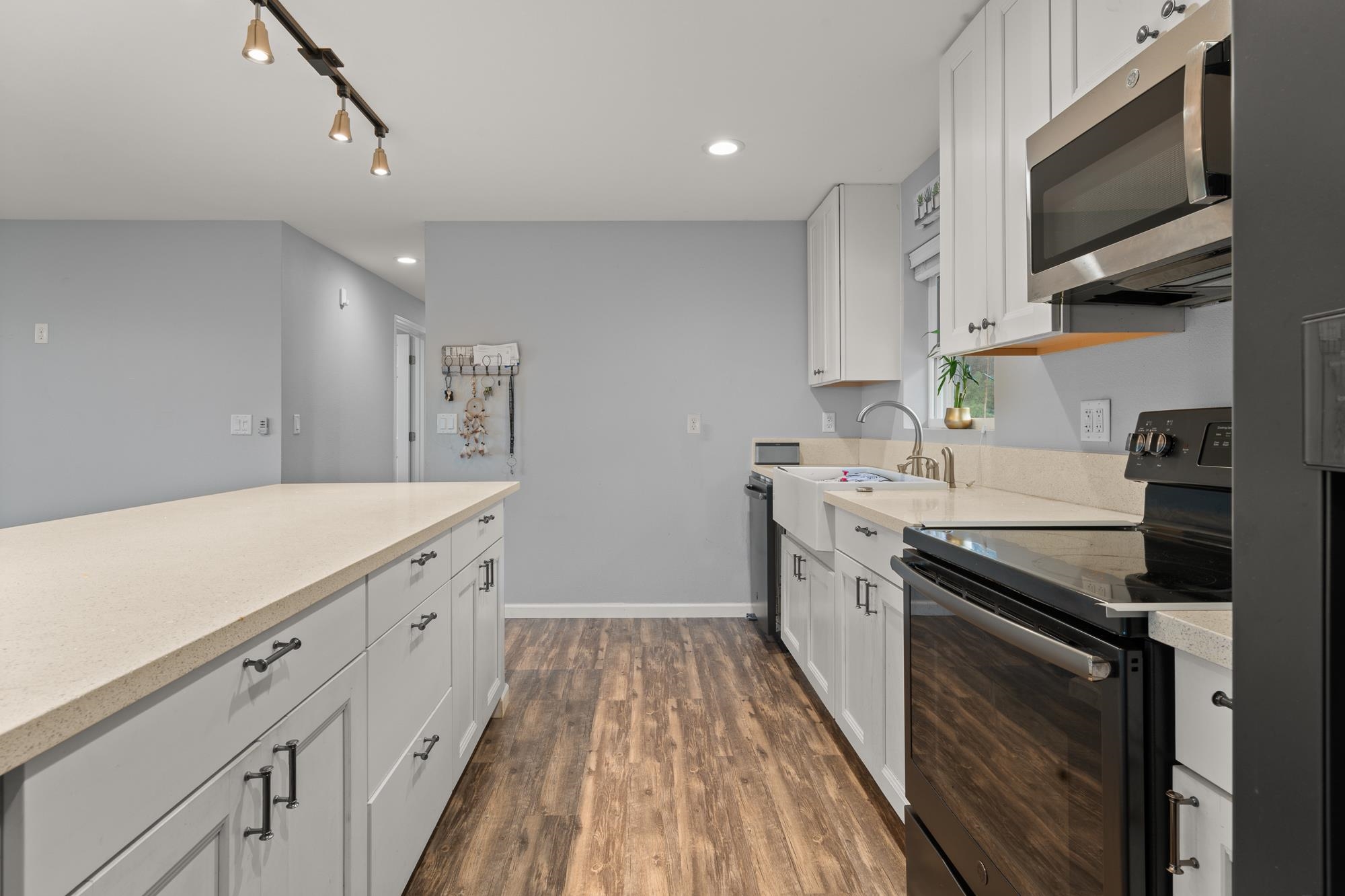 685  Upper Ulumalu Rd , Haiku home - photo 3 of 34