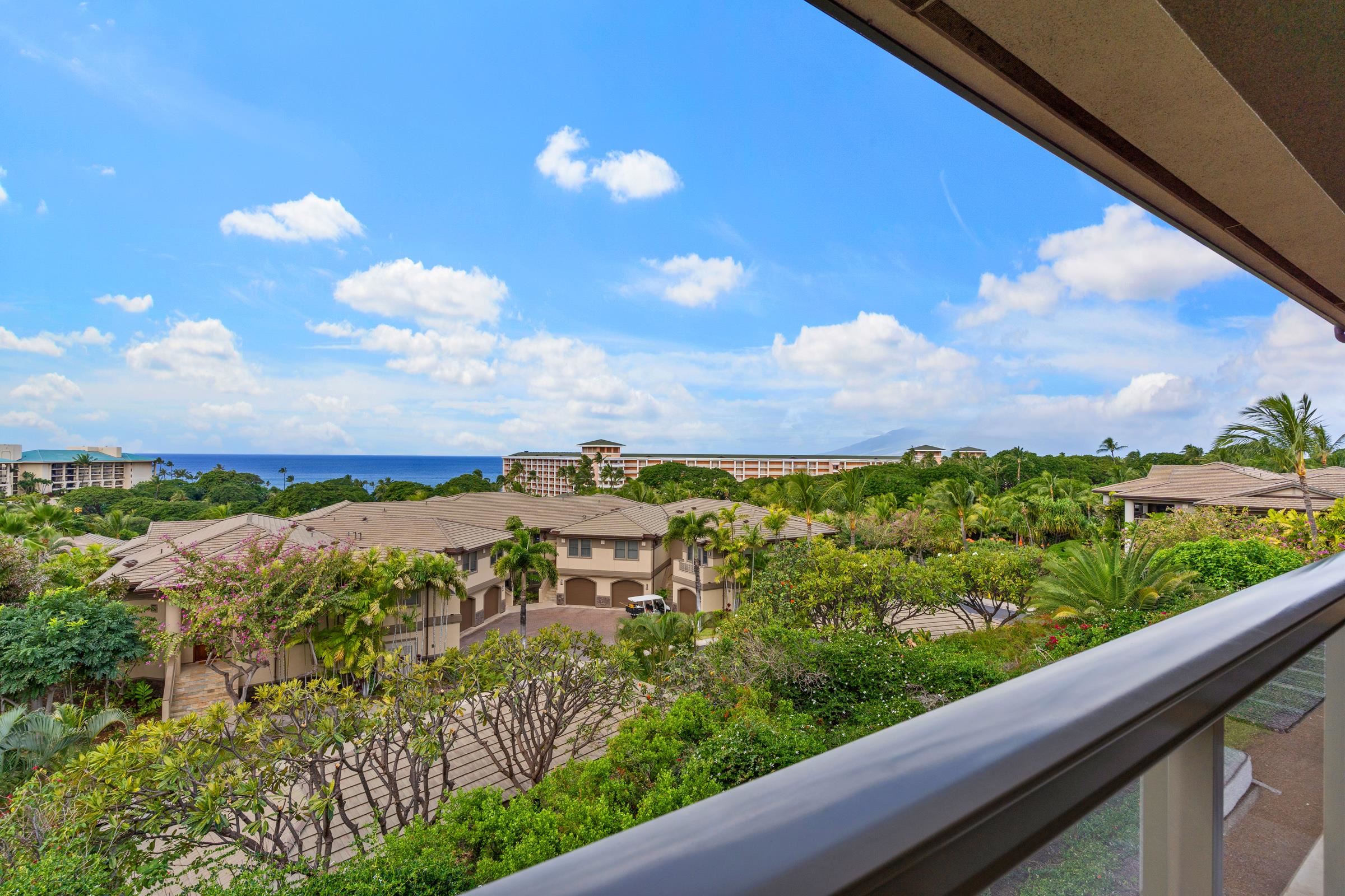 Hoolei condo # I4, Kihei, Hawaii - photo 11 of 43