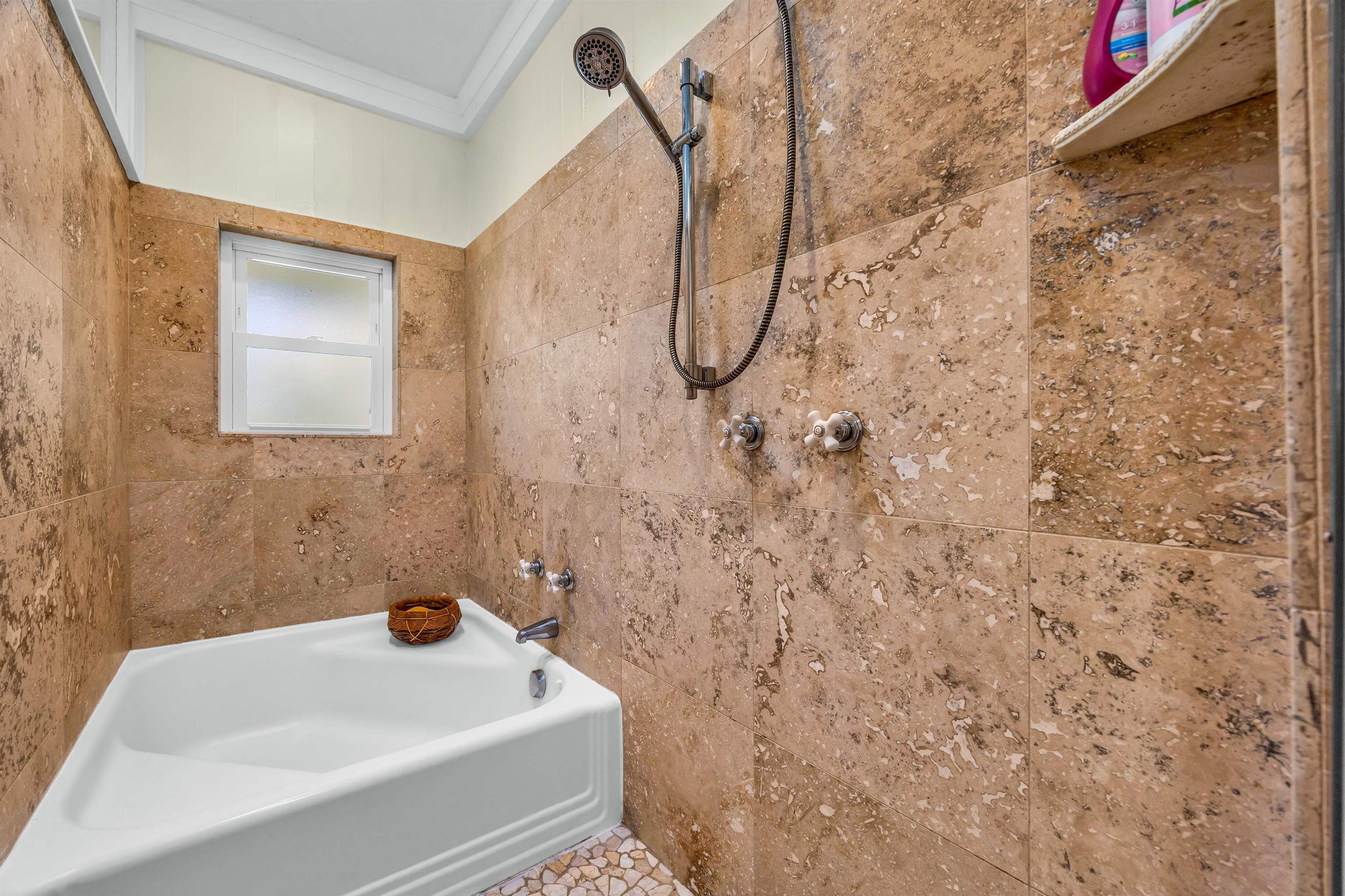 690  Olinda Rd Seabury, Makawao/Olinda/Haliimaile home - photo 12 of 50