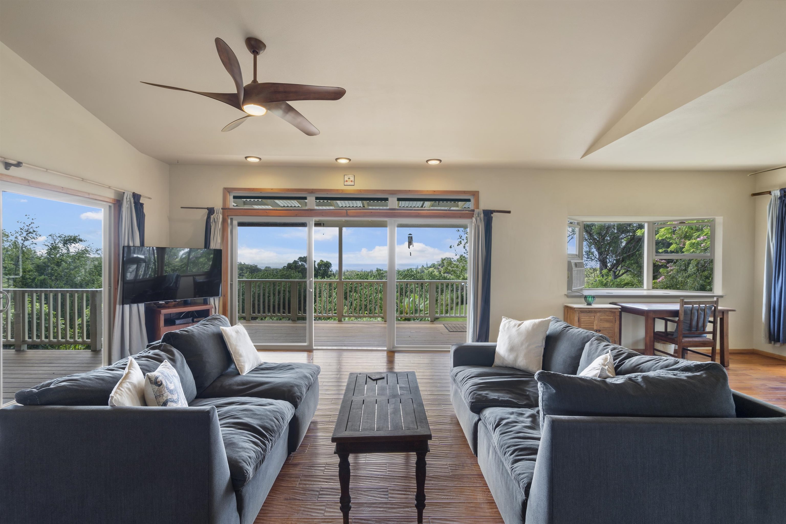 698  Kaupakalua Rd Haiku, Haiku home - photo 27 of 30