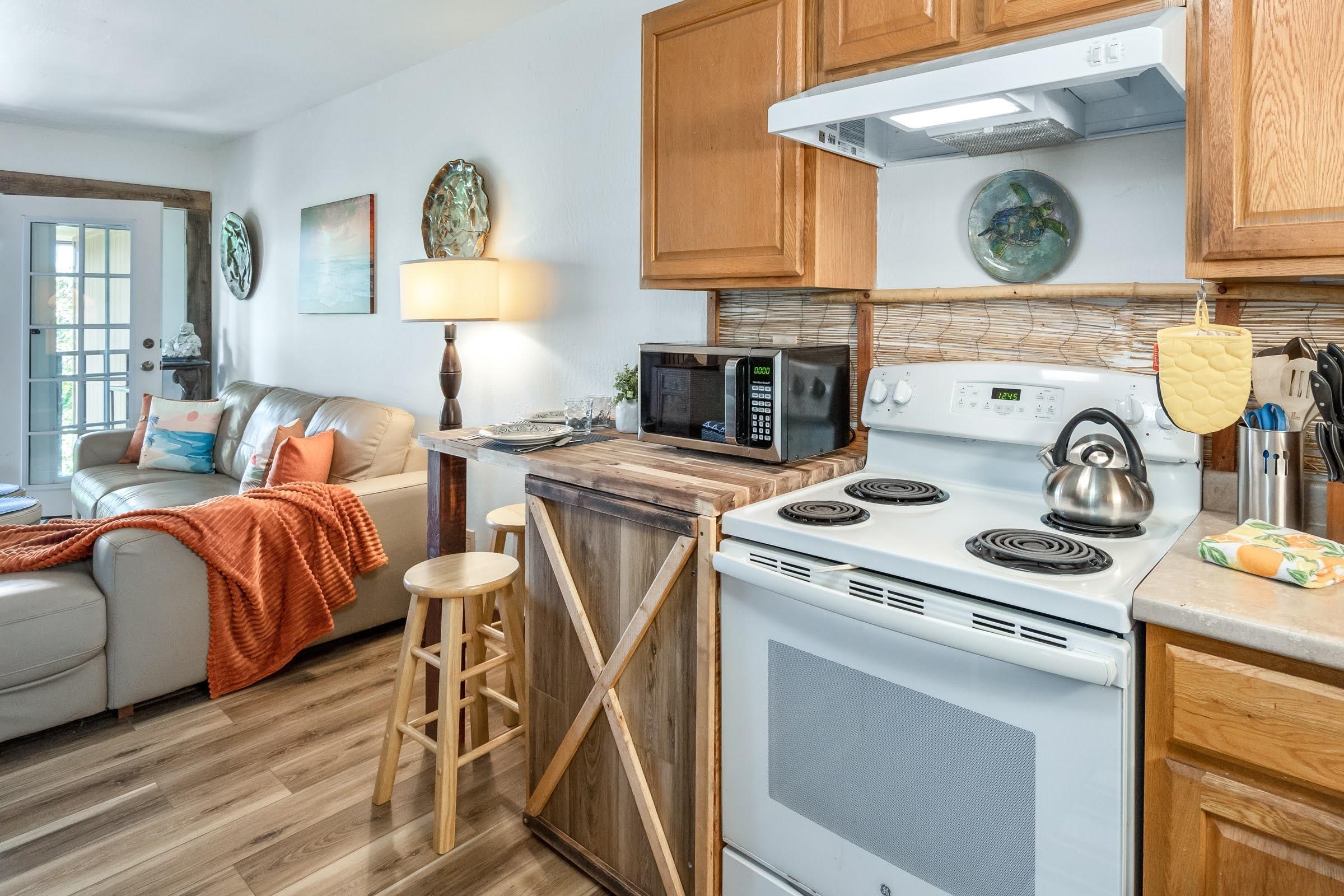 Hale Mahialani condo # 4, Kihei, Hawaii - photo 18 of 39