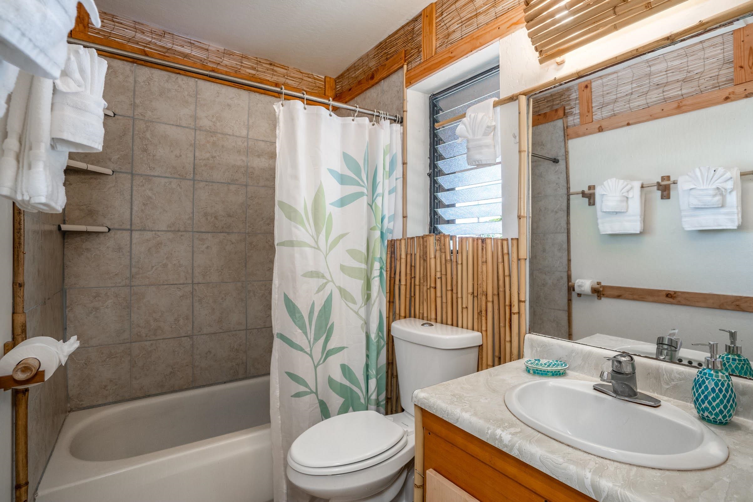 Hale Mahialani condo # 4, Kihei, Hawaii - photo 23 of 39