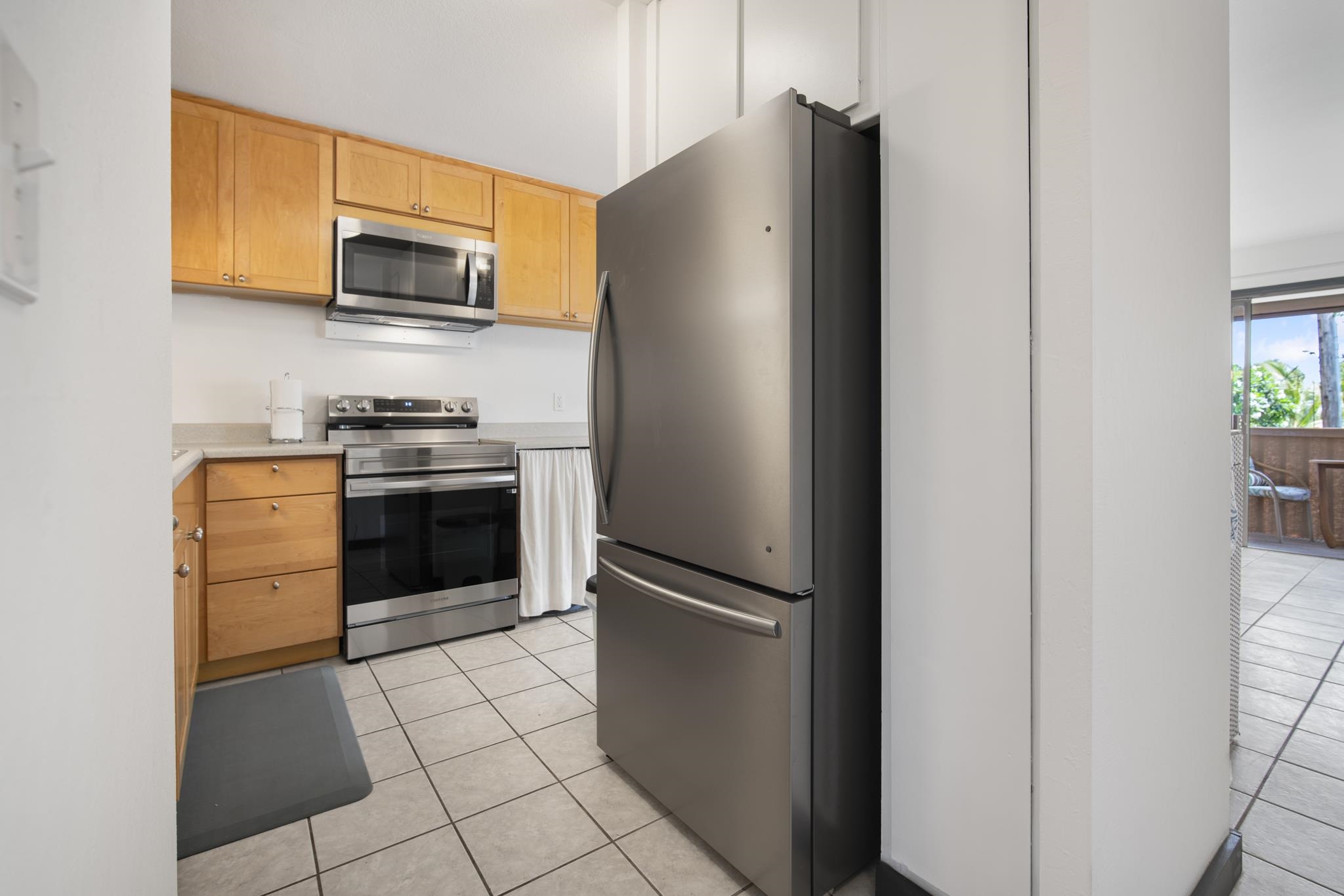 Hale Mahialani condo # 6, Kihei, Hawaii - photo 12 of 32