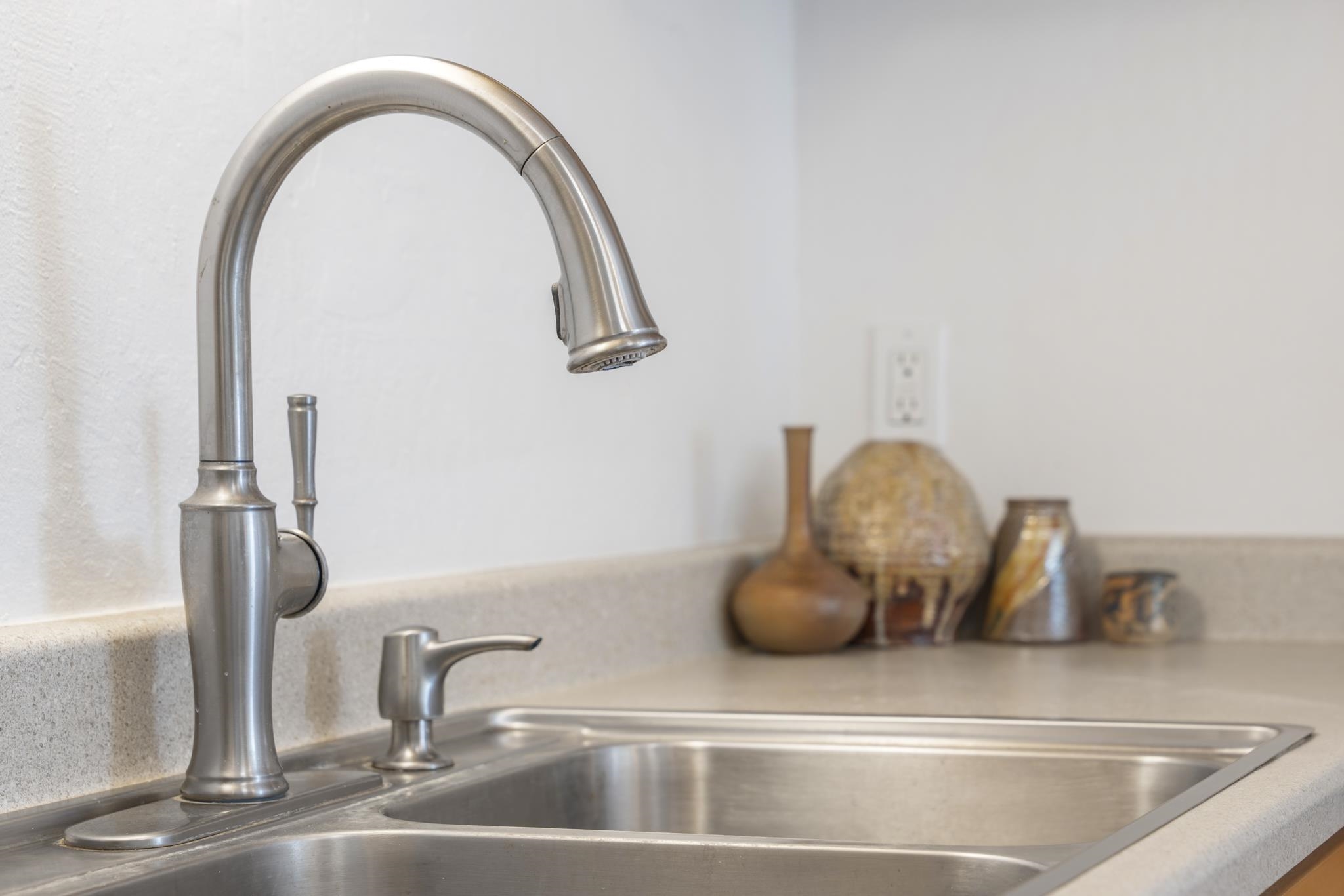 Hale Mahialani condo # 6, Kihei, Hawaii - photo 14 of 32