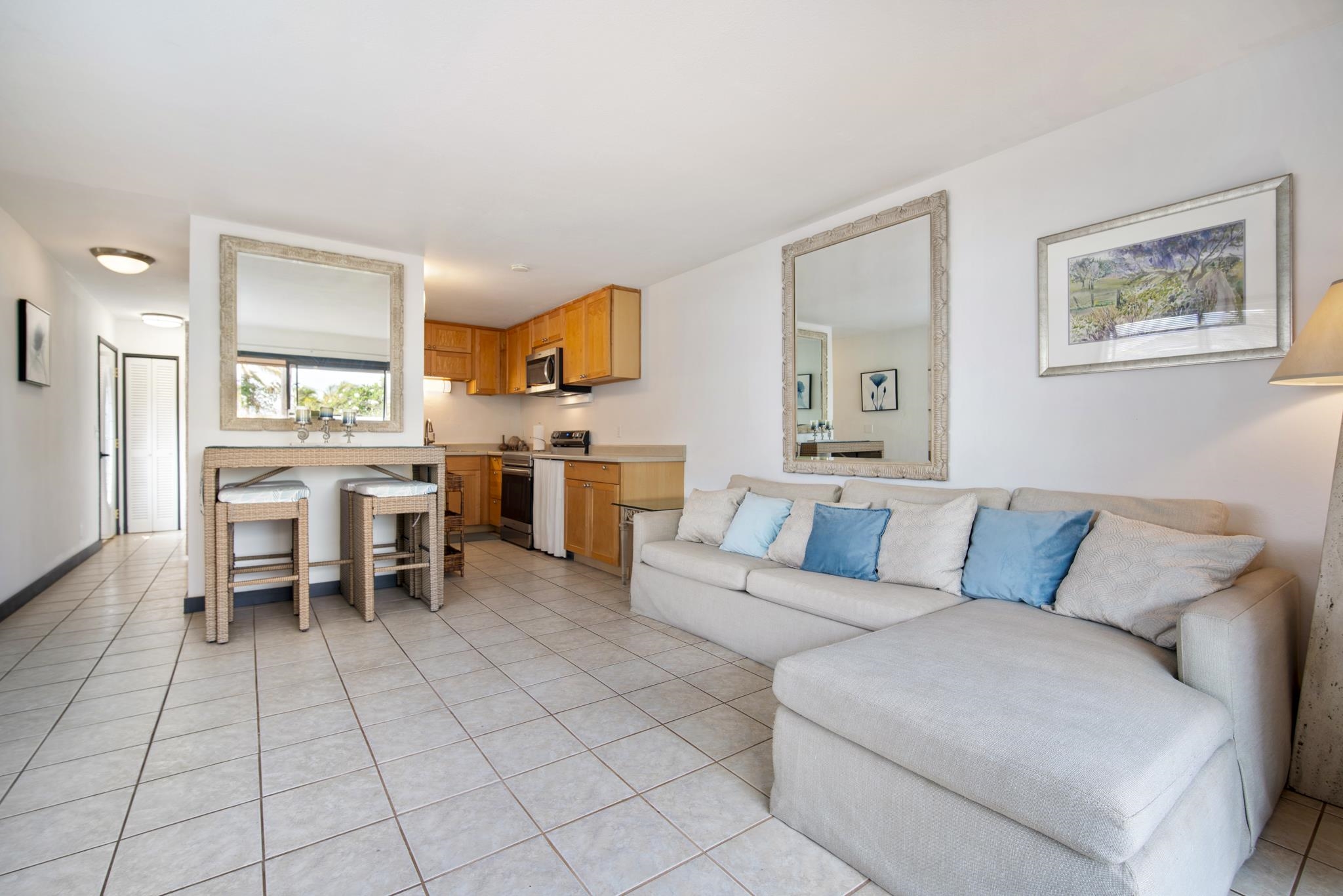 Hale Mahialani condo # 6, Kihei, Hawaii - photo 7 of 32