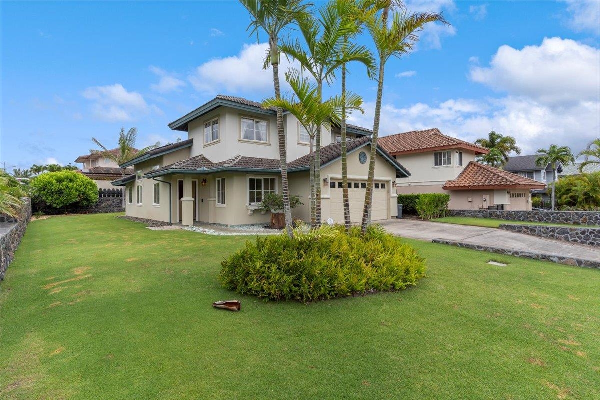 7  Lanikeha Pl The Island, Kahului home - photo 2 of 50