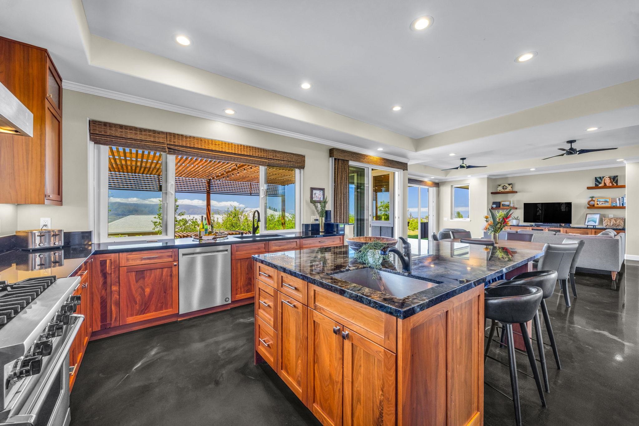 7  Lilinoe Pl Kualono, Pukalani home - photo 15 of 50