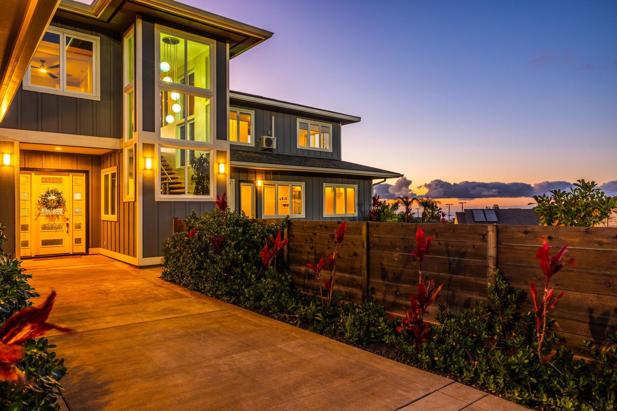 7  Lilinoe Pl Kualono, Pukalani home - photo 3 of 50