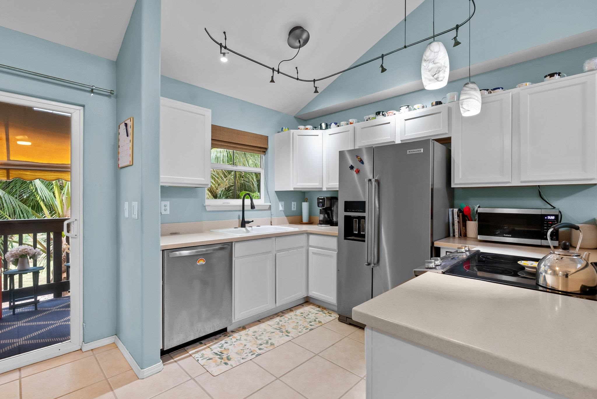 Villas at Kenolio I condo # 7C, Kihei, Hawaii - photo 8 of 31