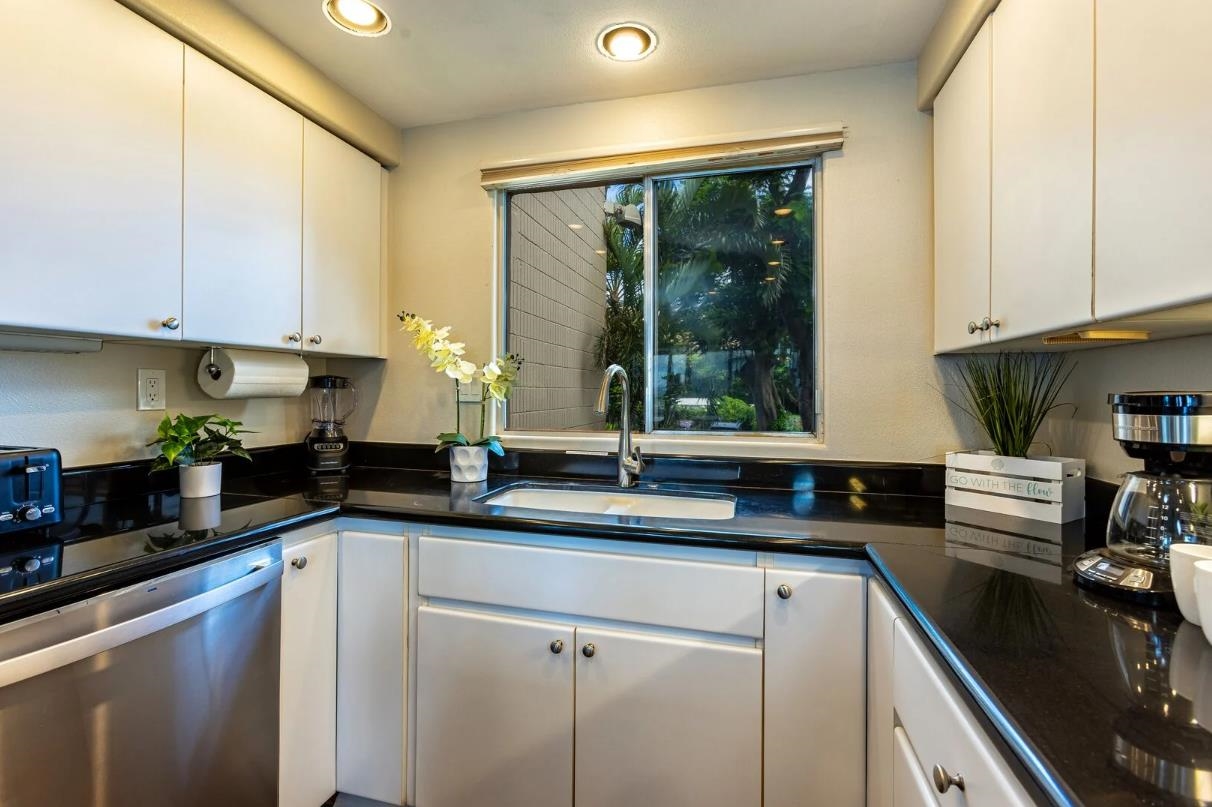 Maalaea Kai condo # 220, Wailuku, Hawaii - photo 18 of 50