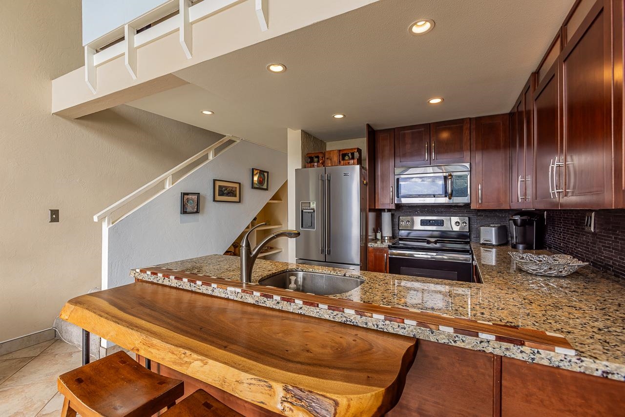 Maalaea Kai condo # 403, Wailuku, Hawaii - photo 12 of 37