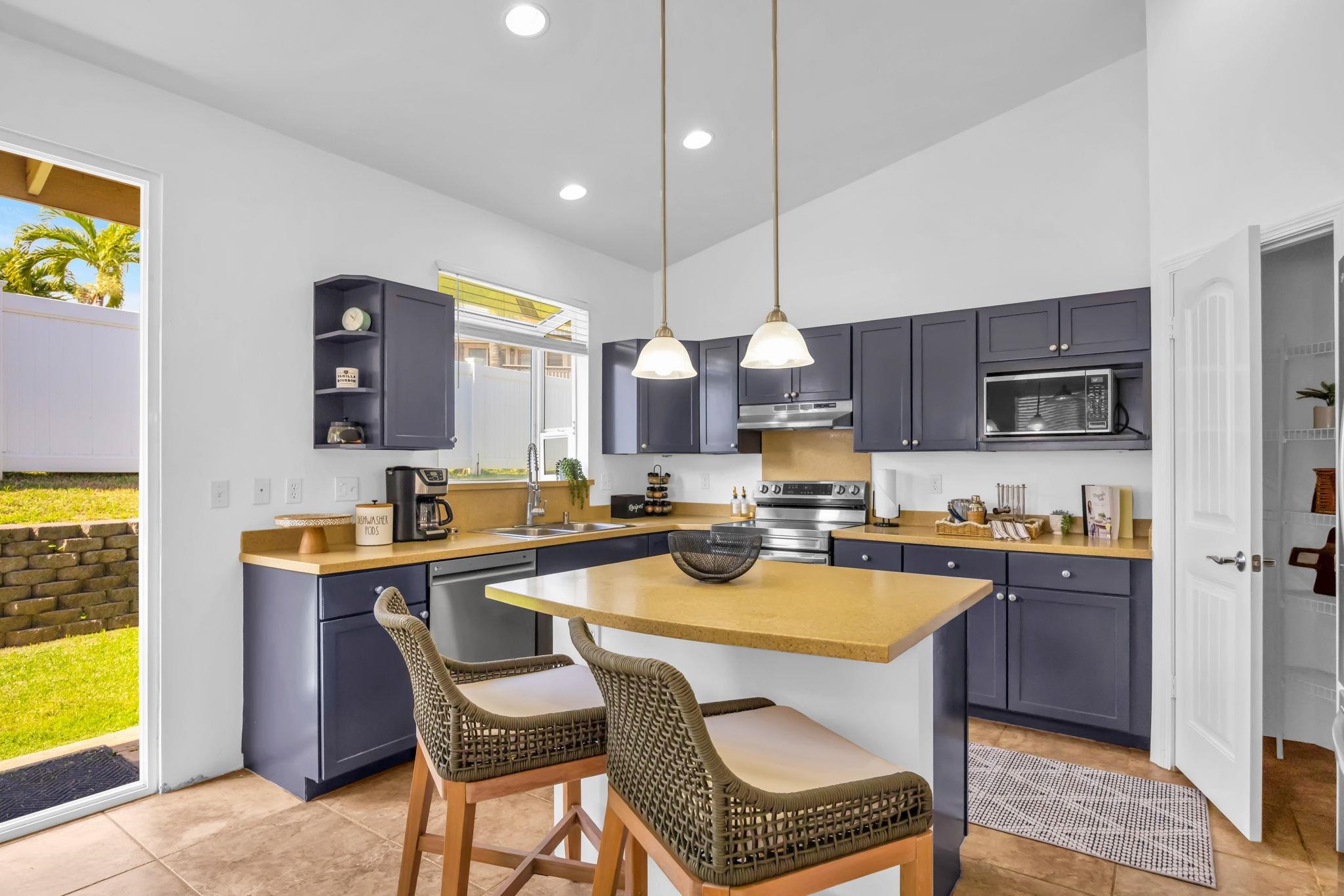 70  Hoku Puhipaka St Maui Lani, Kahului home - photo 9 of 47