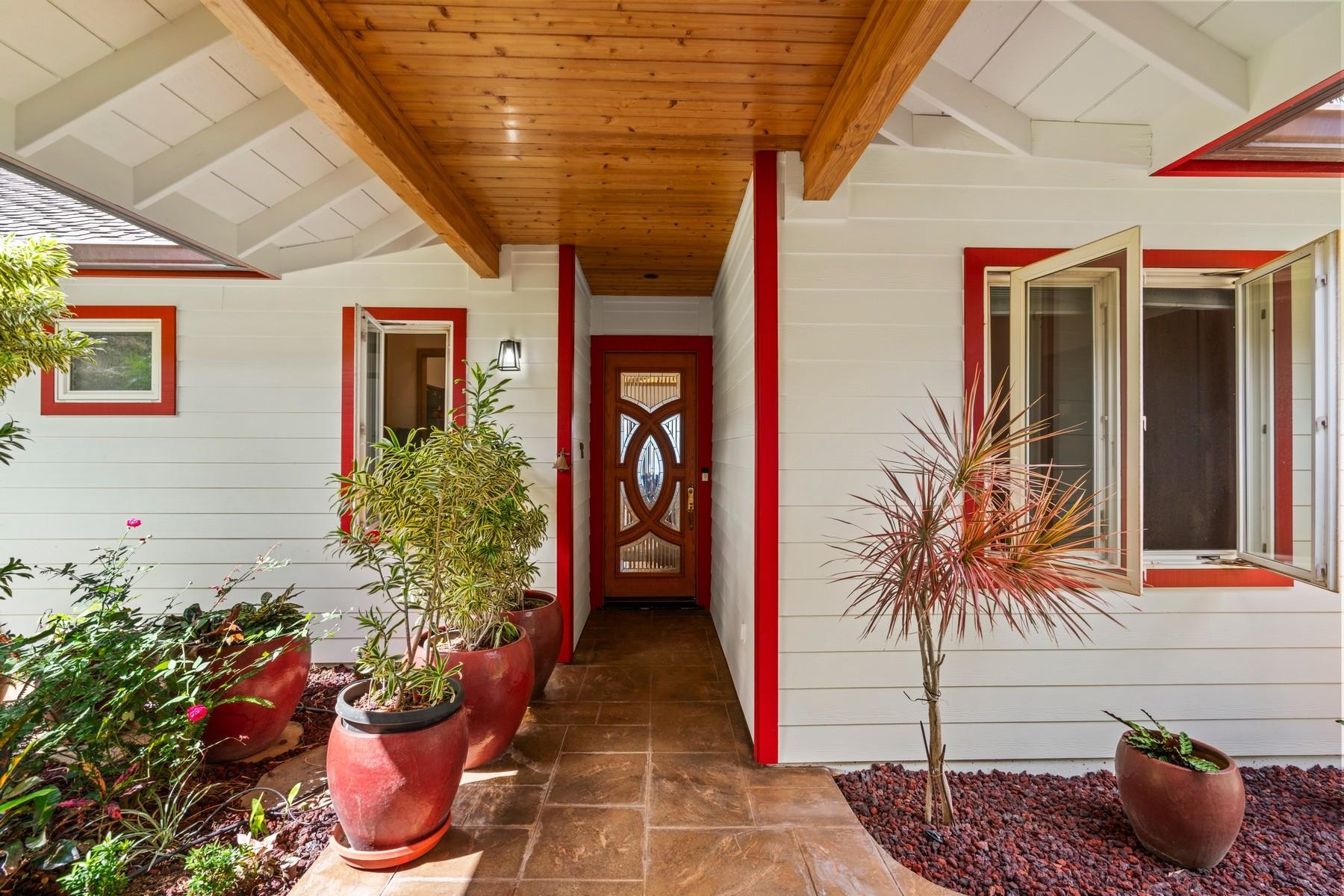 70  Iliahi Way Launiupoko, Lahaina home - photo 16 of 50