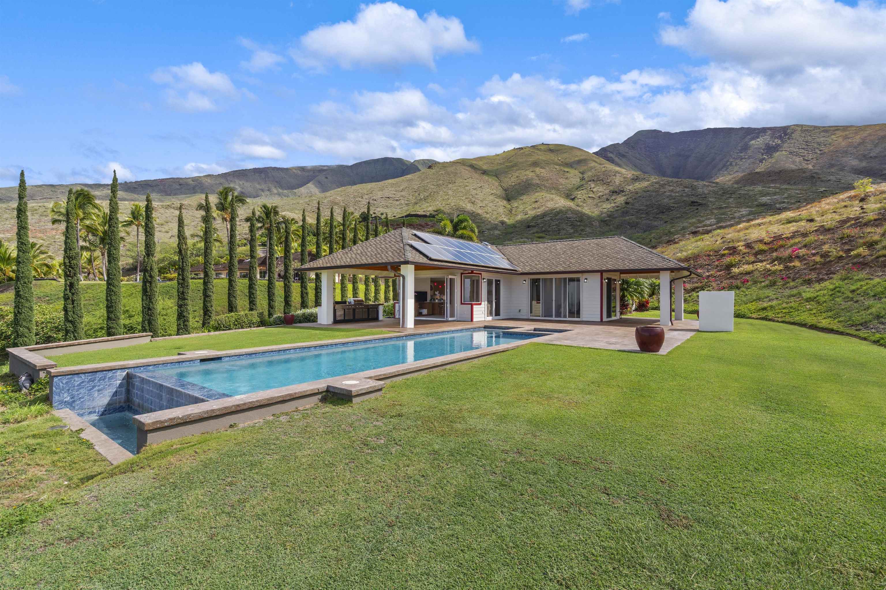 70  Iliahi Way Launiupoko, Lahaina home - photo 16 of 50