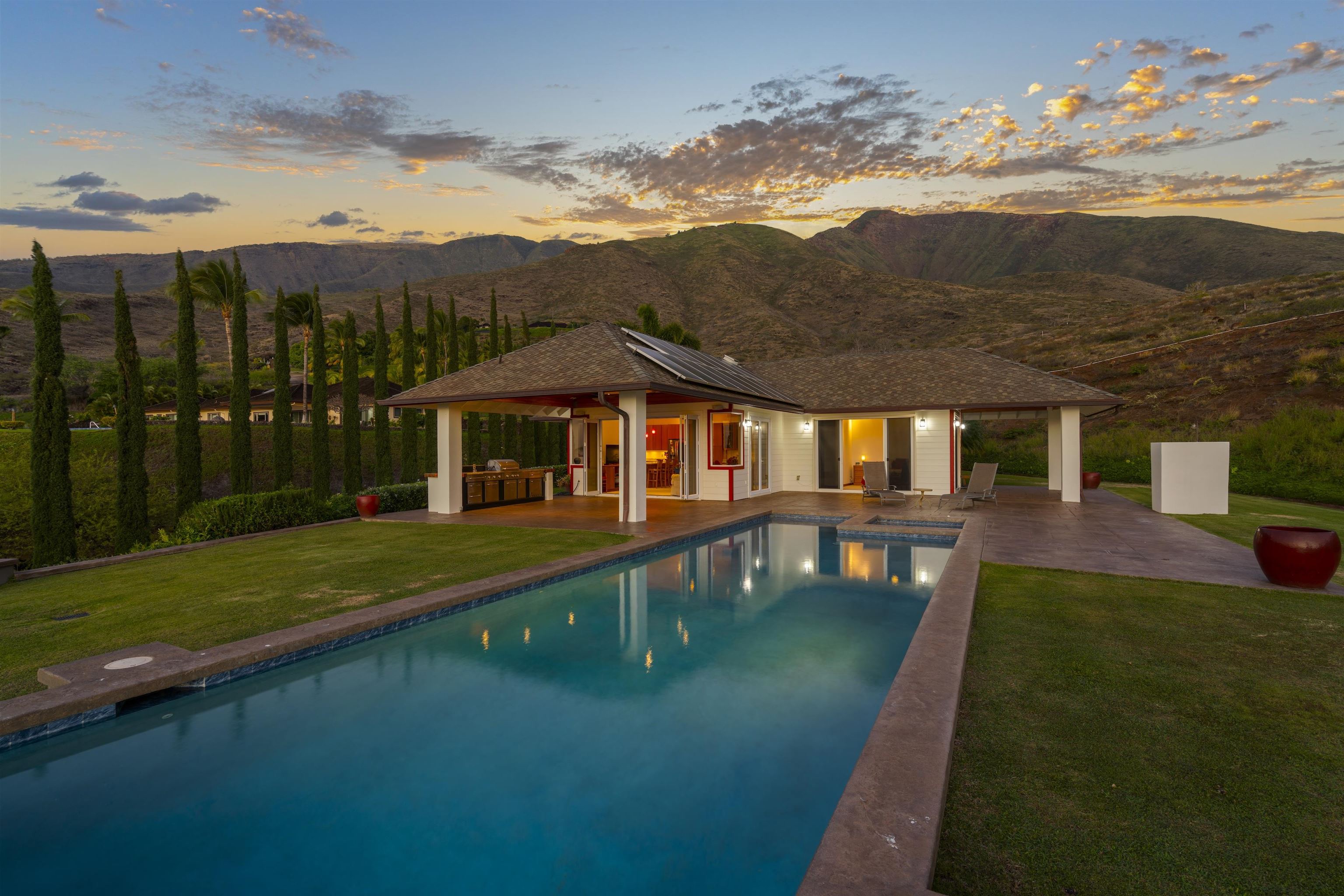 70  Iliahi Way Launiupoko, Lahaina home - photo 3 of 50