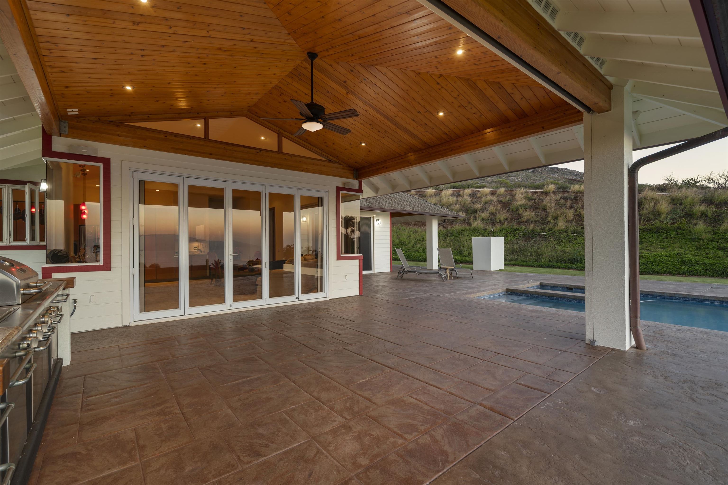 70  Iliahi Way Launiupoko, Lahaina home - photo 43 of 50