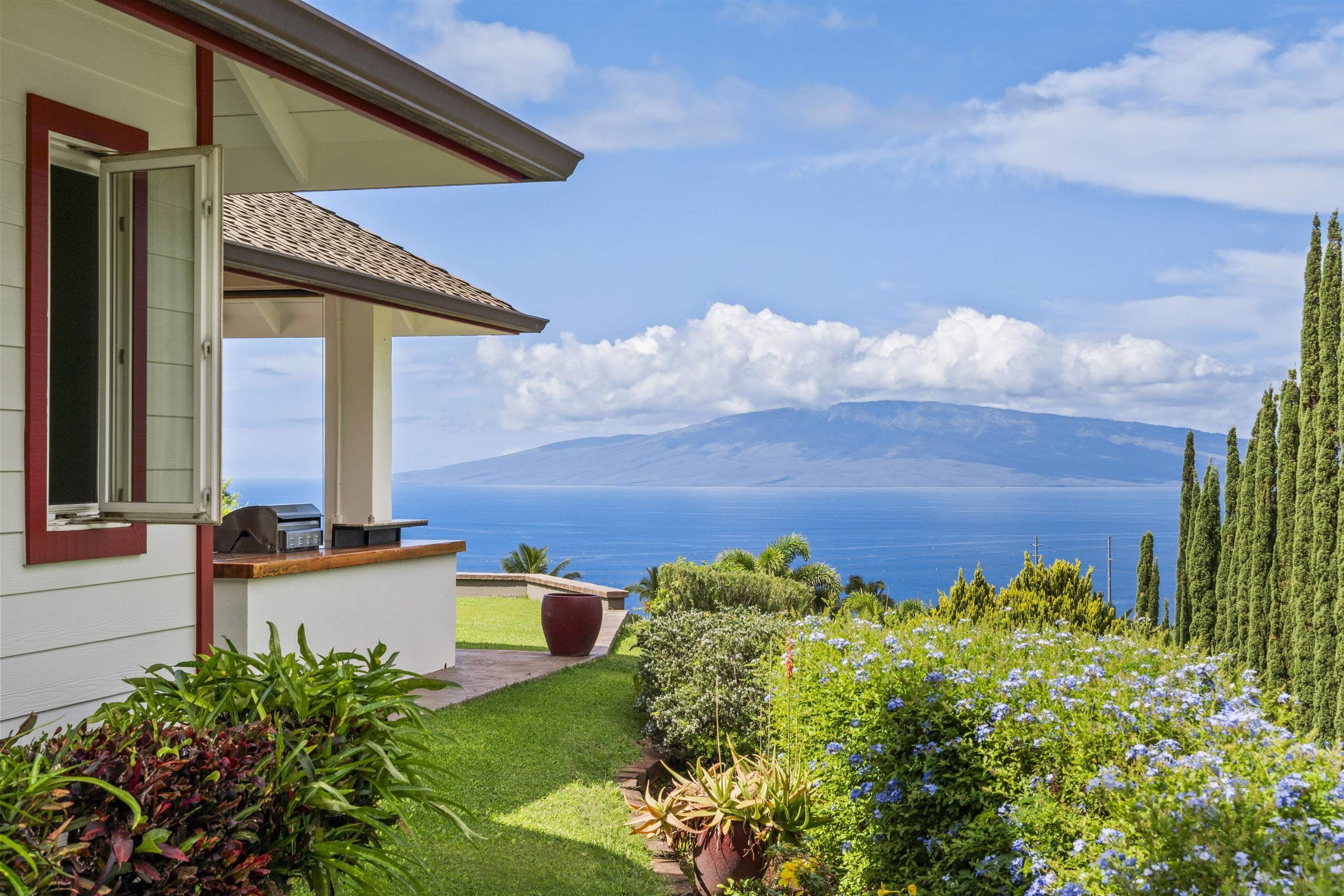 70  Iliahi Way Launiupoko, Lahaina home - photo 6 of 30