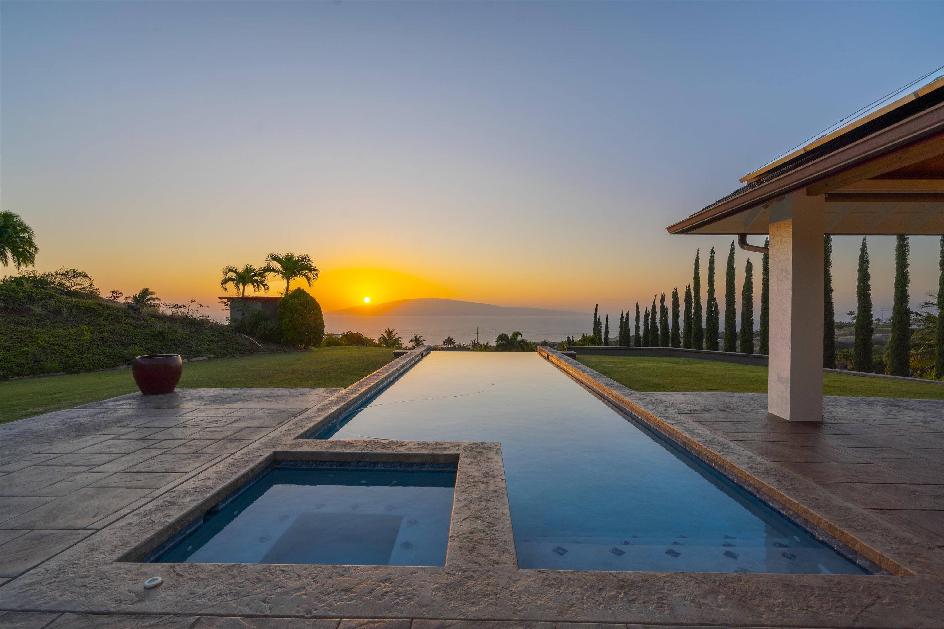 70  Iliahi Way Launiupoko, Lahaina home - photo 7 of 50