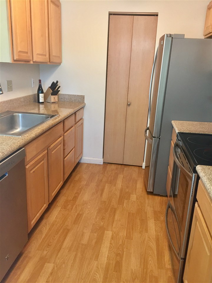 Iao Parkside I condo # 14-201, Wailuku, Hawaii - photo 5 of 22