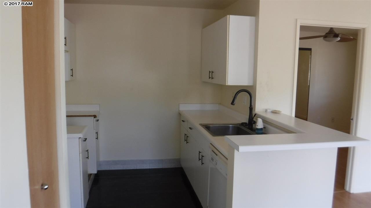 Iao Parkside IV-A condo # 38-201, Wailuku, Hawaii - photo 5 of 11