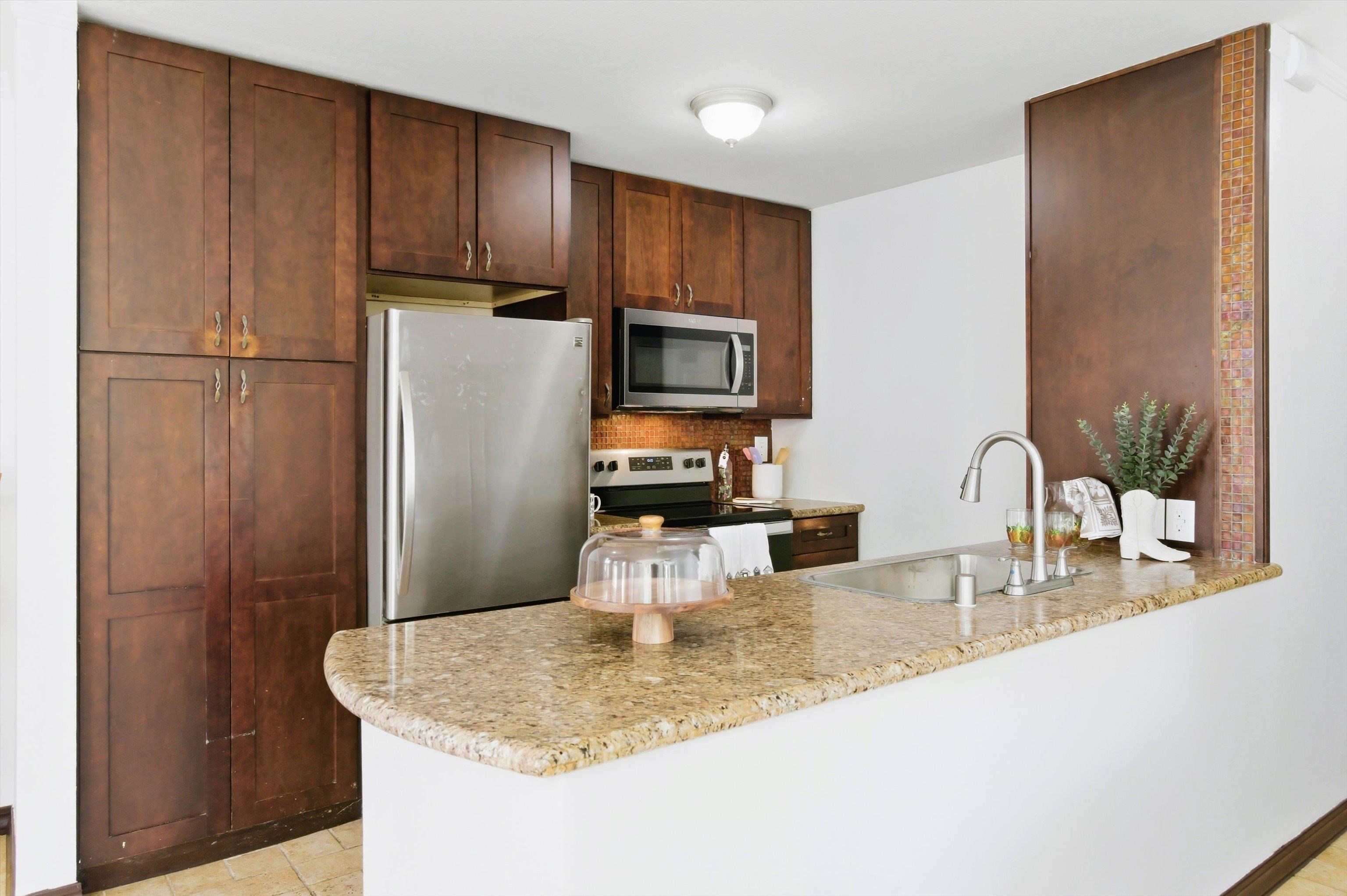 Iao Parkside IV-A condo # 38-205, Wailuku, Hawaii - photo 8 of 33