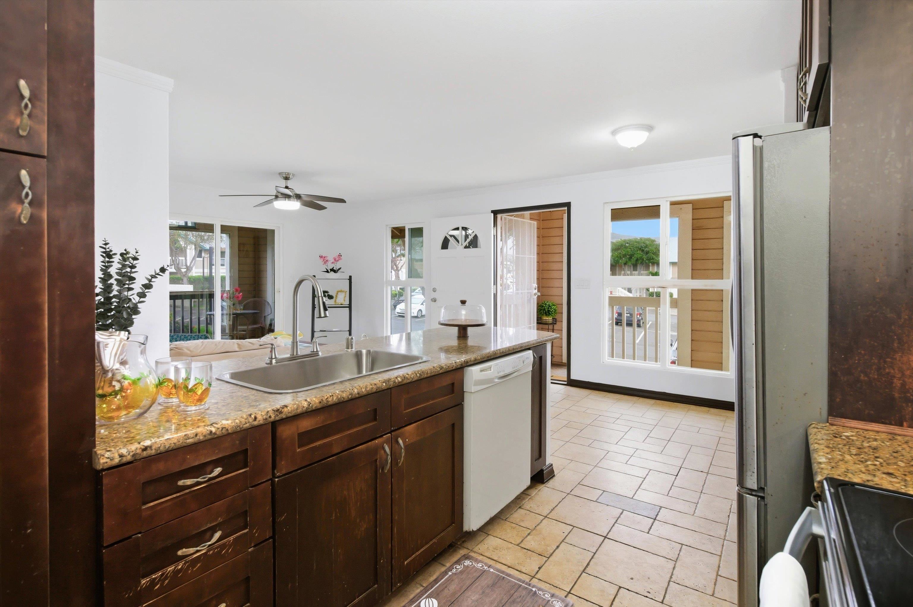 Iao Parkside IV-A condo # 38-205, Wailuku, Hawaii - photo 10 of 33