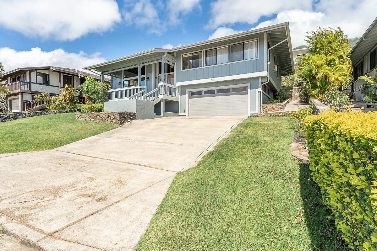 700  Alu Rd , Wailuku home - photo 2 of 42