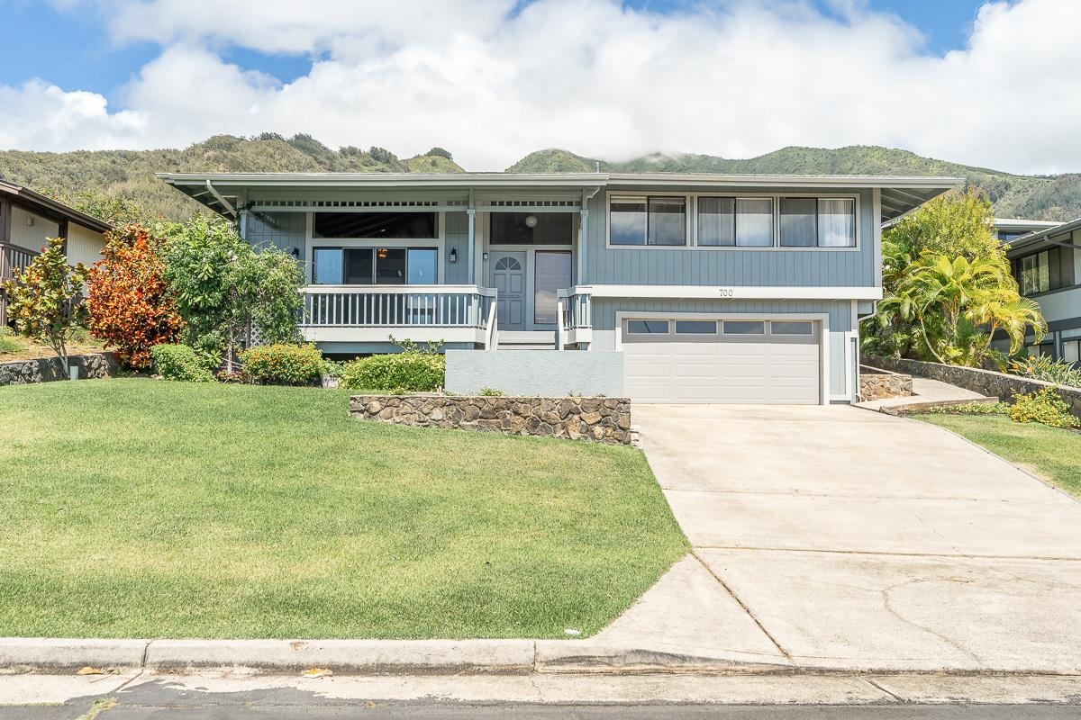 700  Alu Rd , Wailuku home - photo 3 of 42