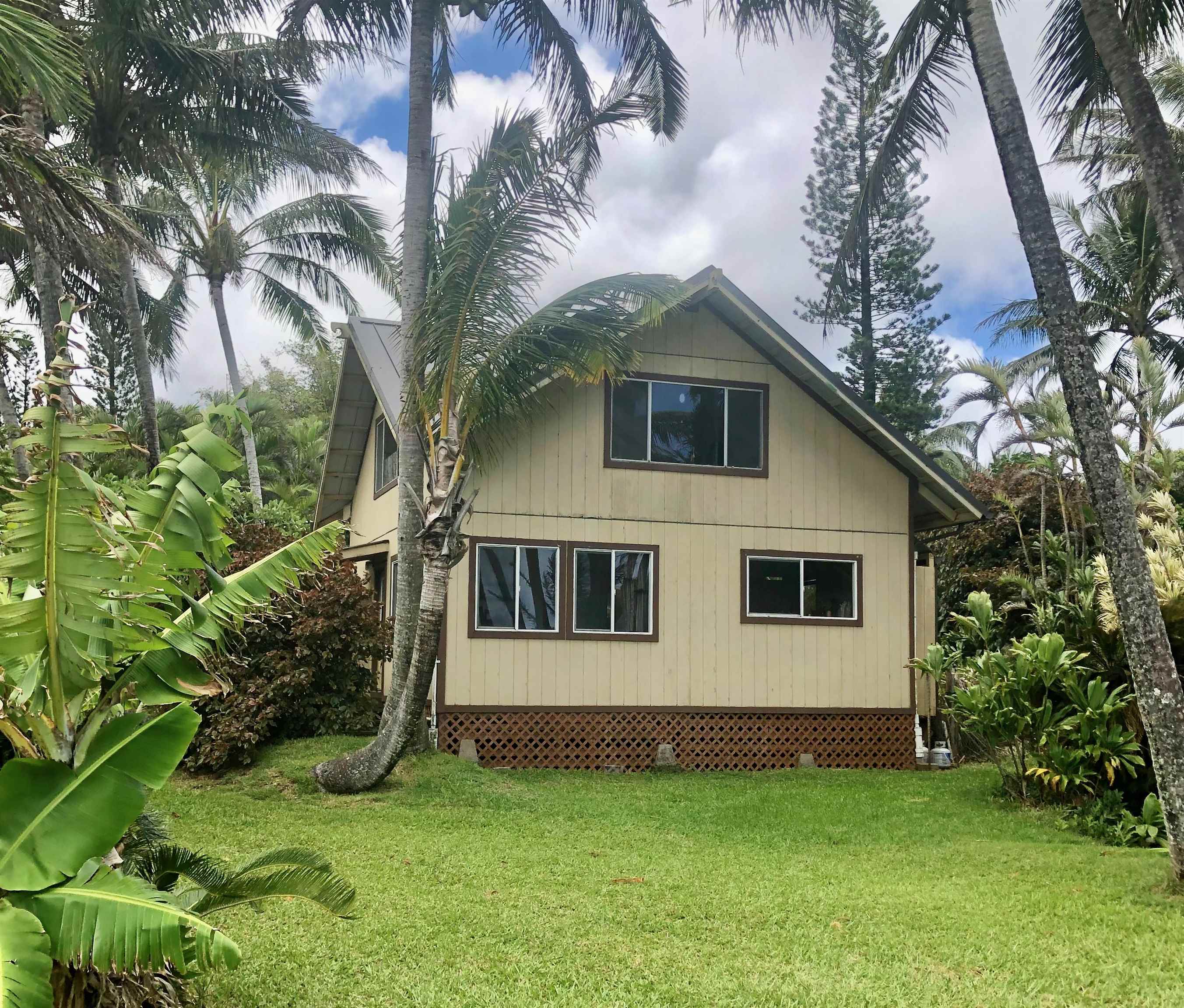 700  Honopou Rd Twin Falls, Haiku home - photo 3 of 44