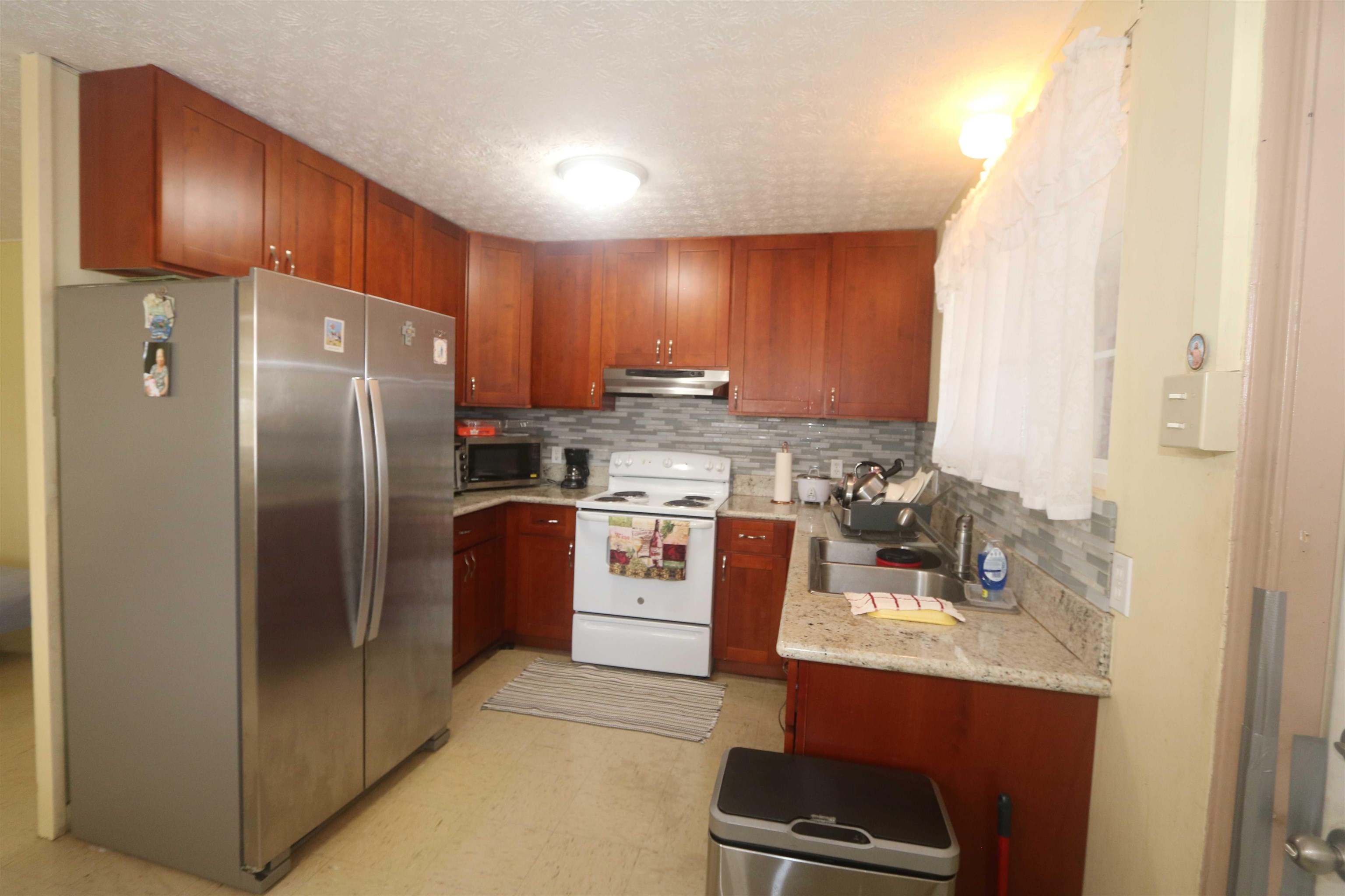 700  Kaimana St Kahului, Kahului home - photo 3 of 12