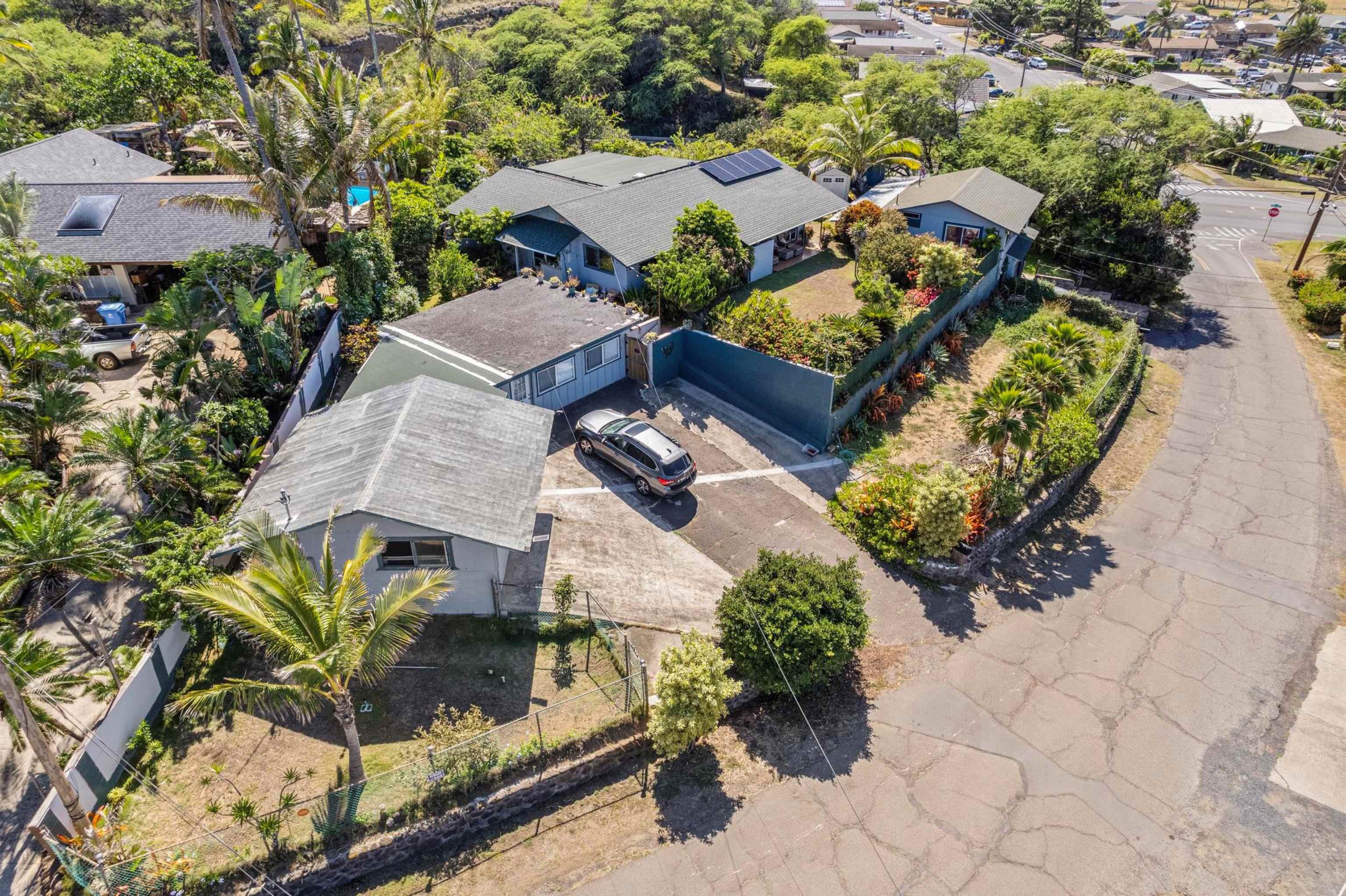 701  Kaae Rd , Wailuku home - photo 39 of 46