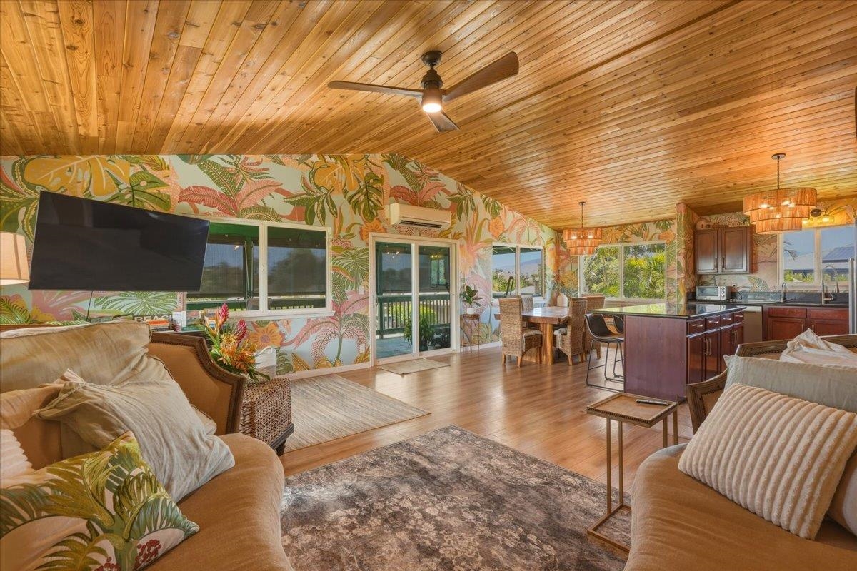 705  Alulike St , Kihei home - photo 6 of 27